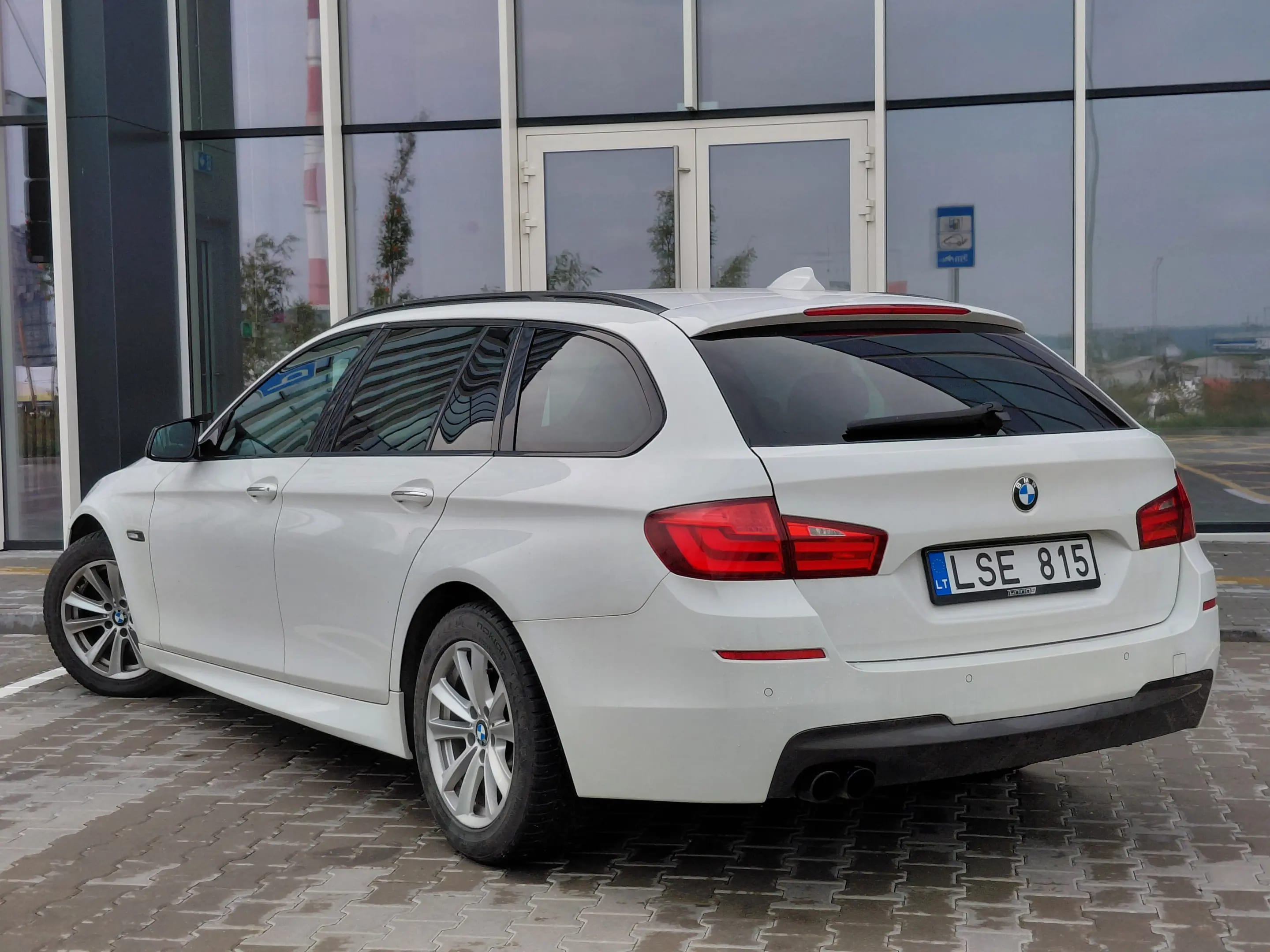 BMW 530