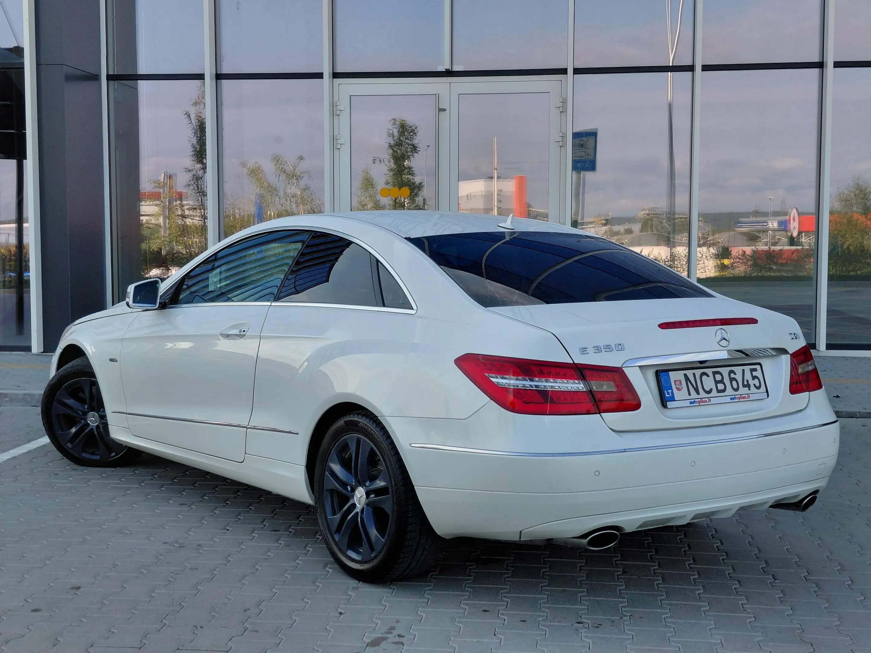 Mercedes-Benz E 350