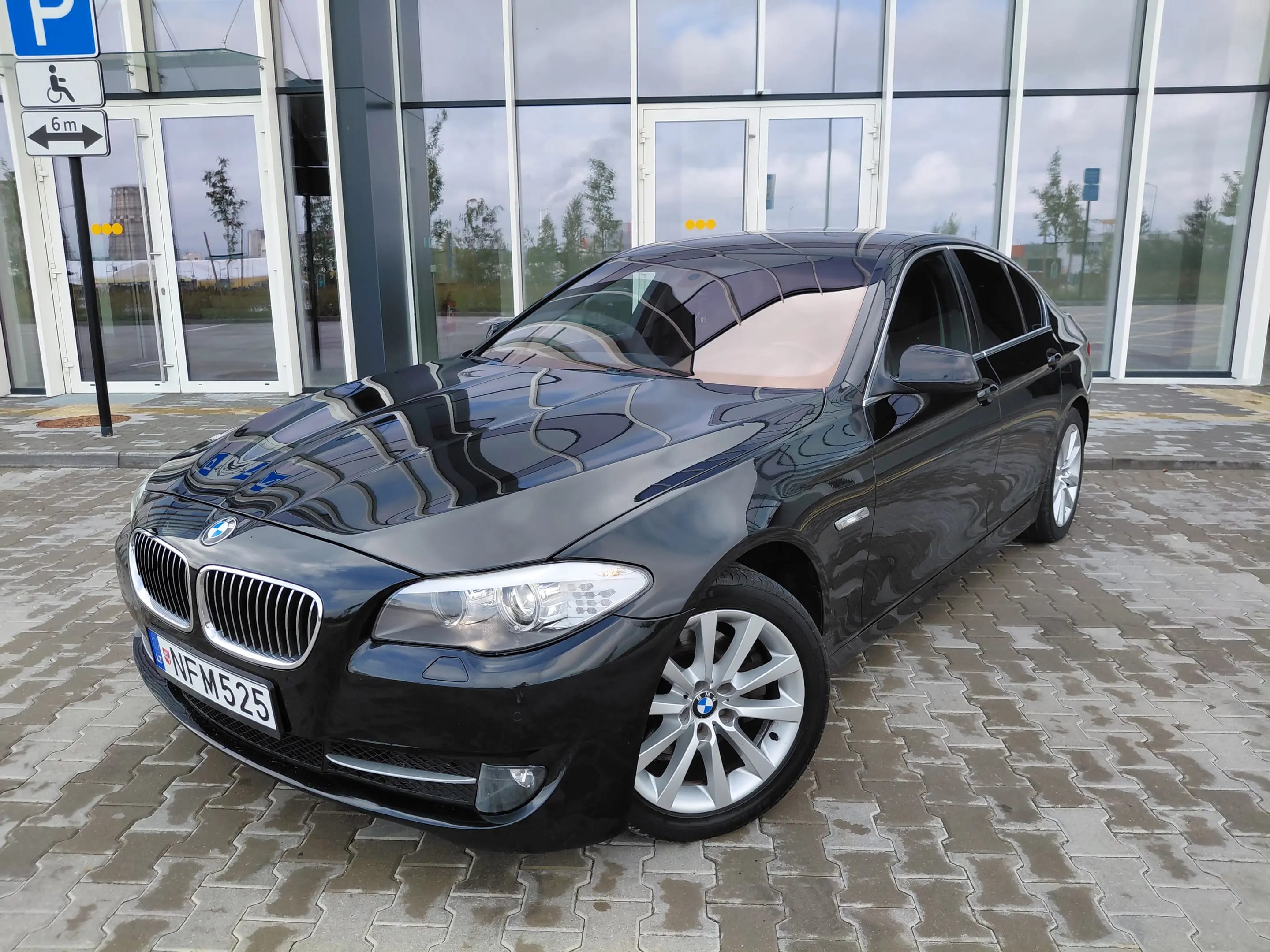 BMW 520