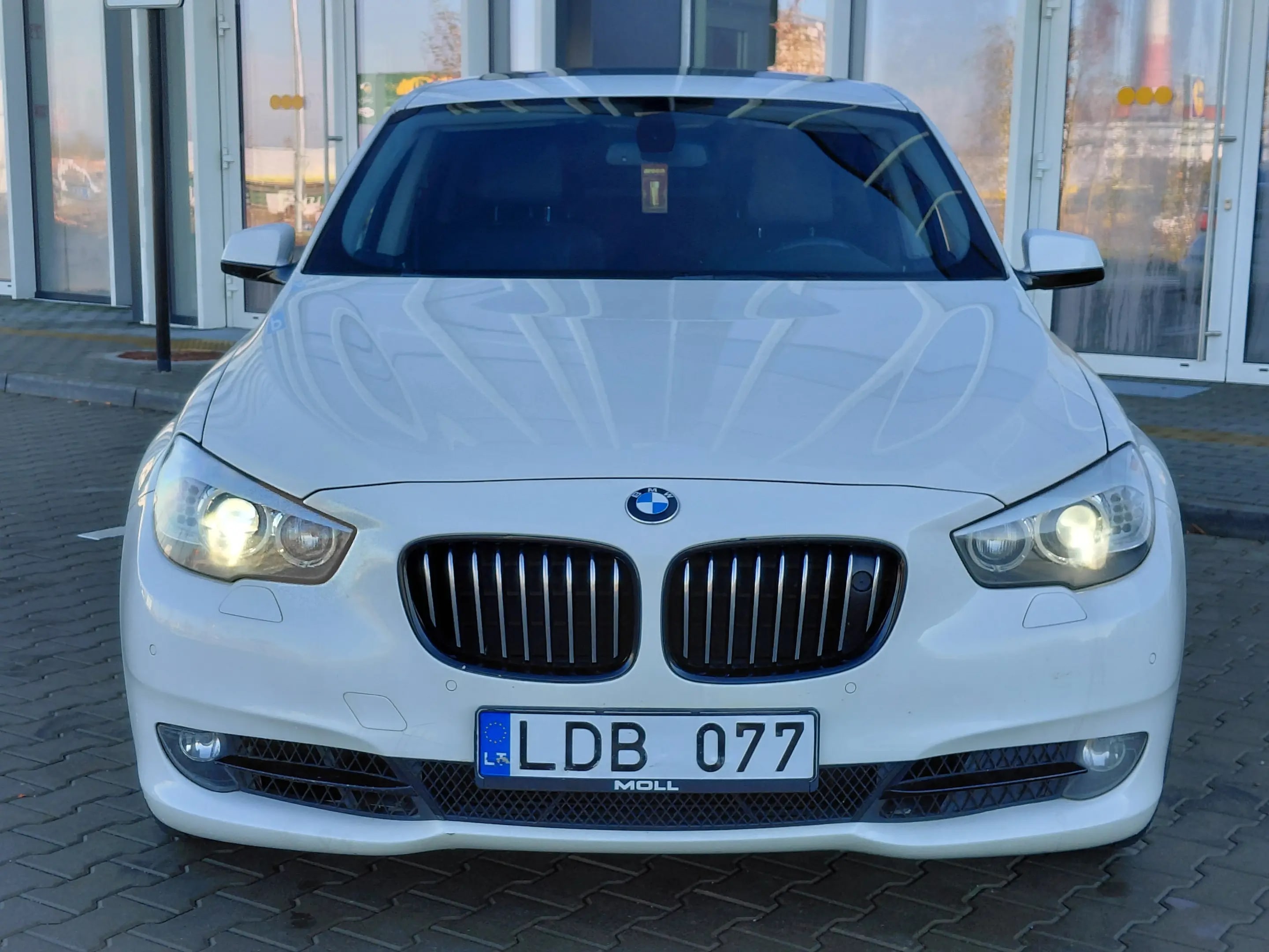 BMW 530