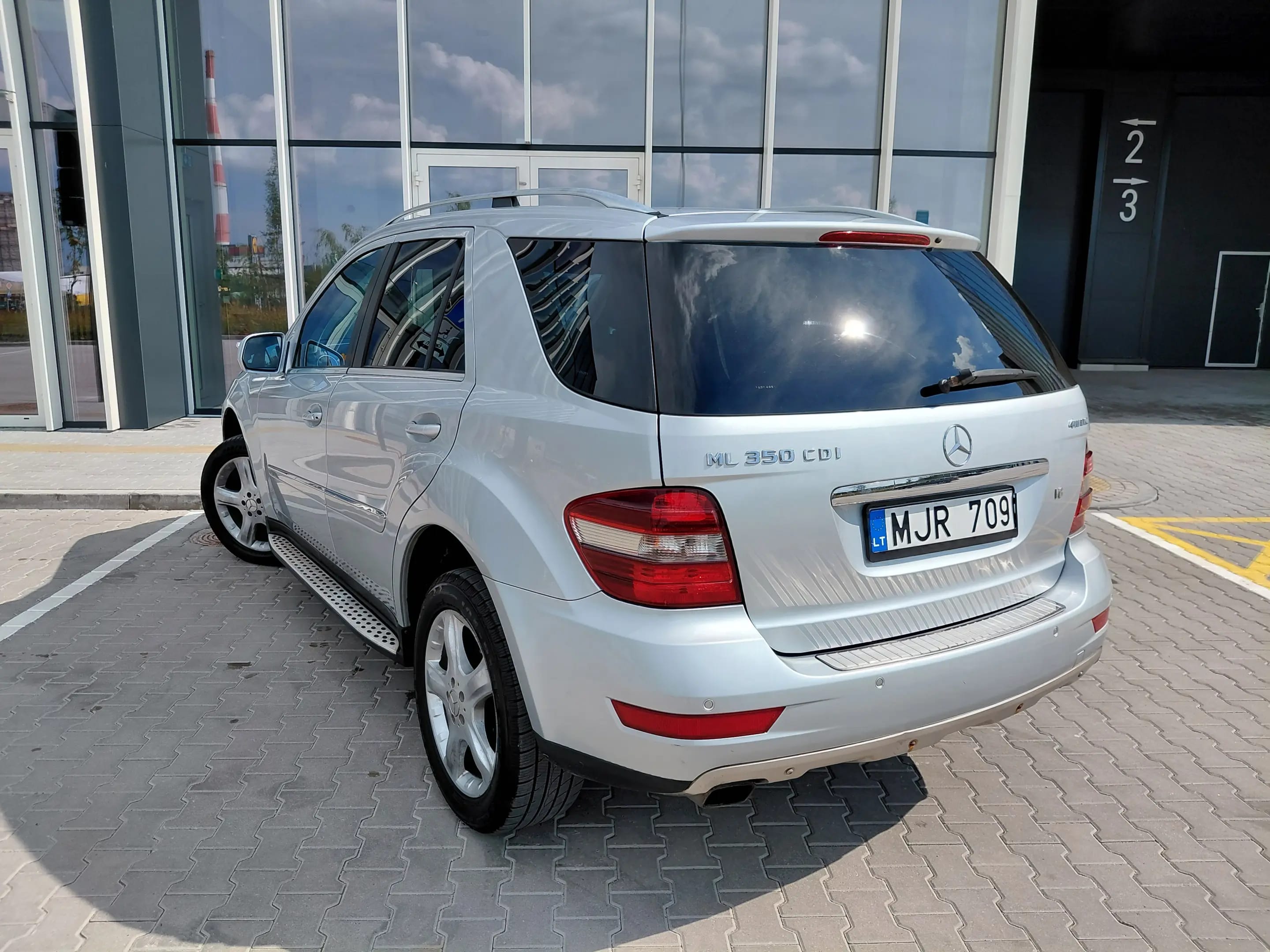 Mercedes-Benz ML 350