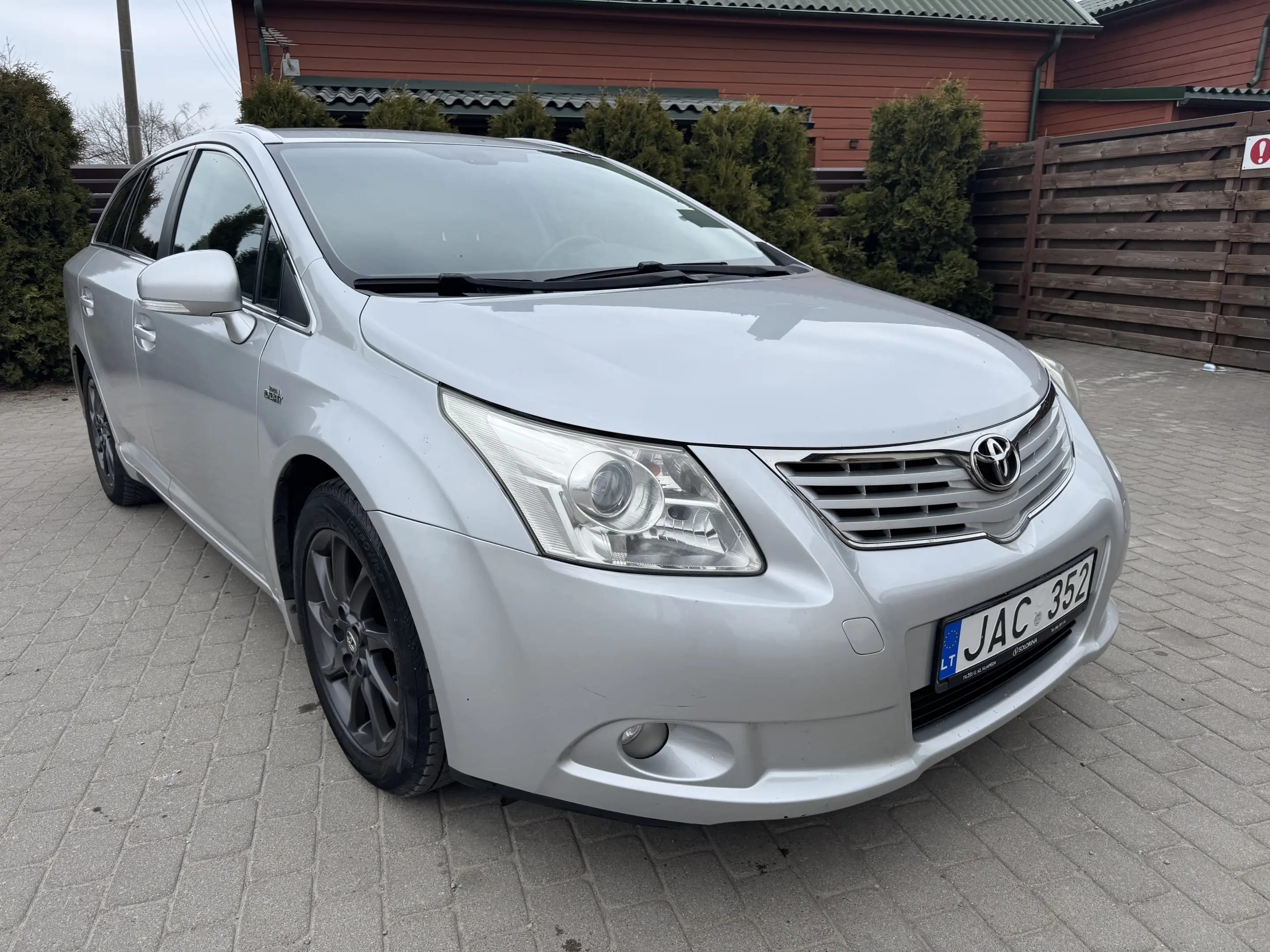 Toyota Avensis