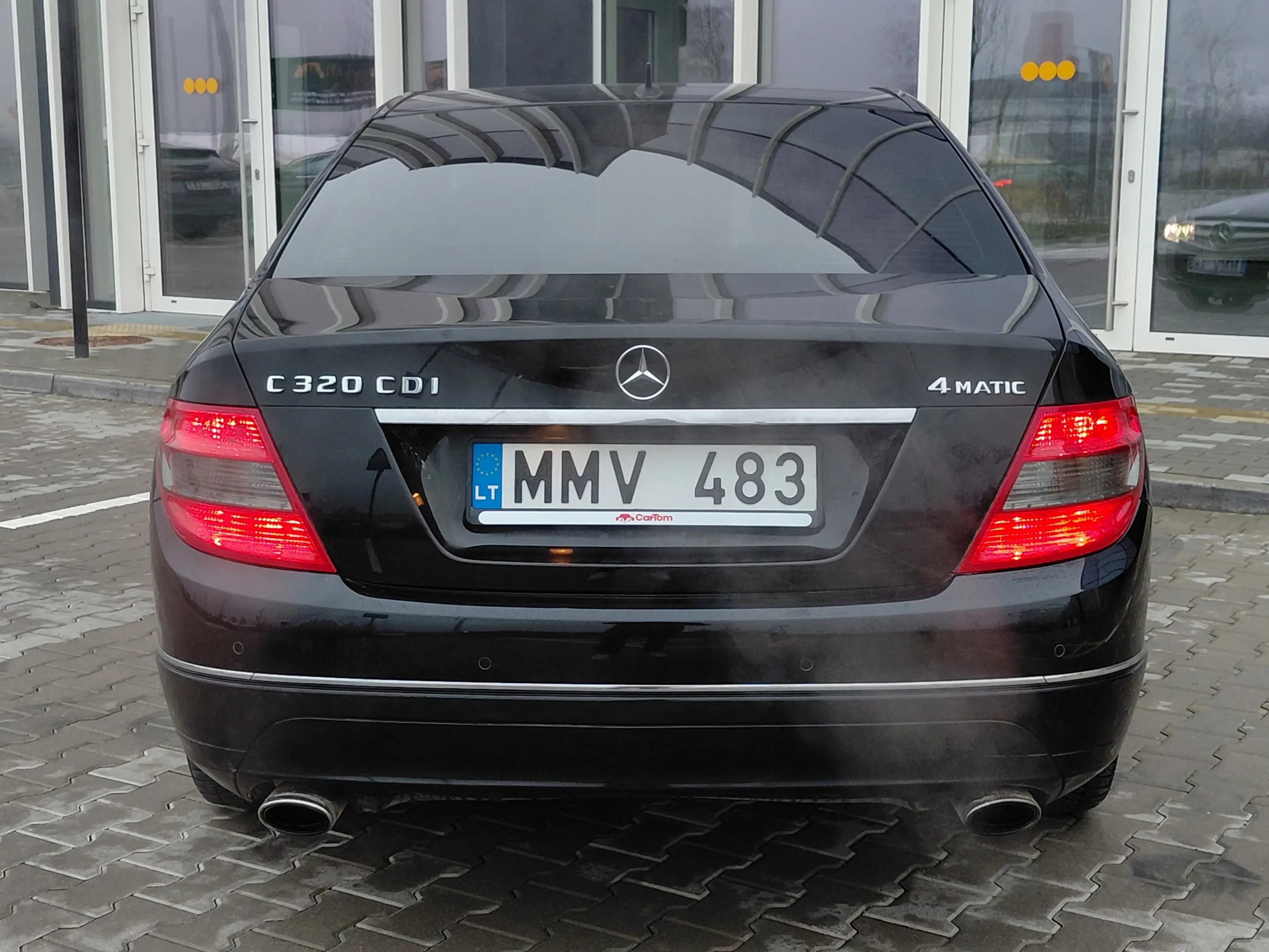 Mercedes-Benz C 320