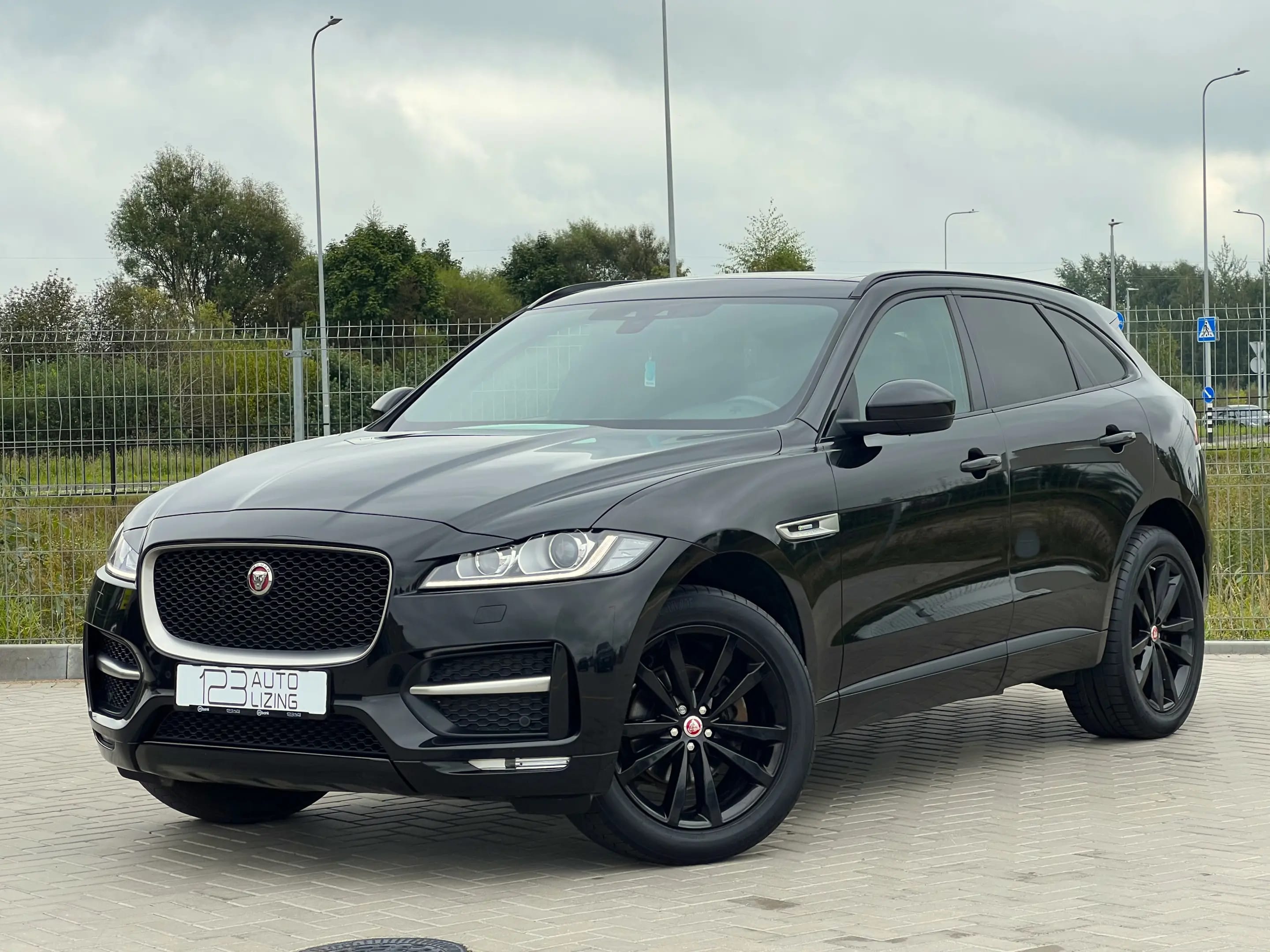 Jaguar F-Pace