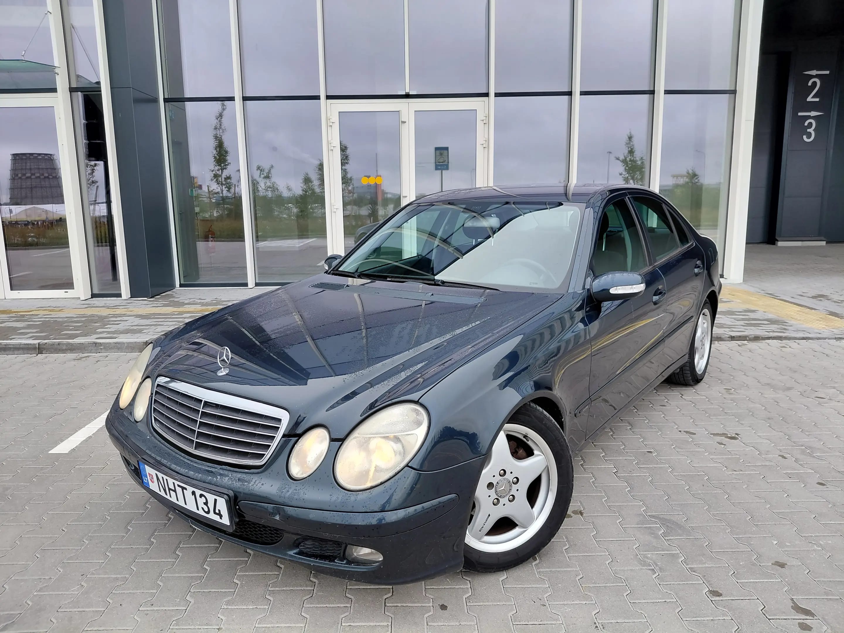 Mercedes-Benz E 280