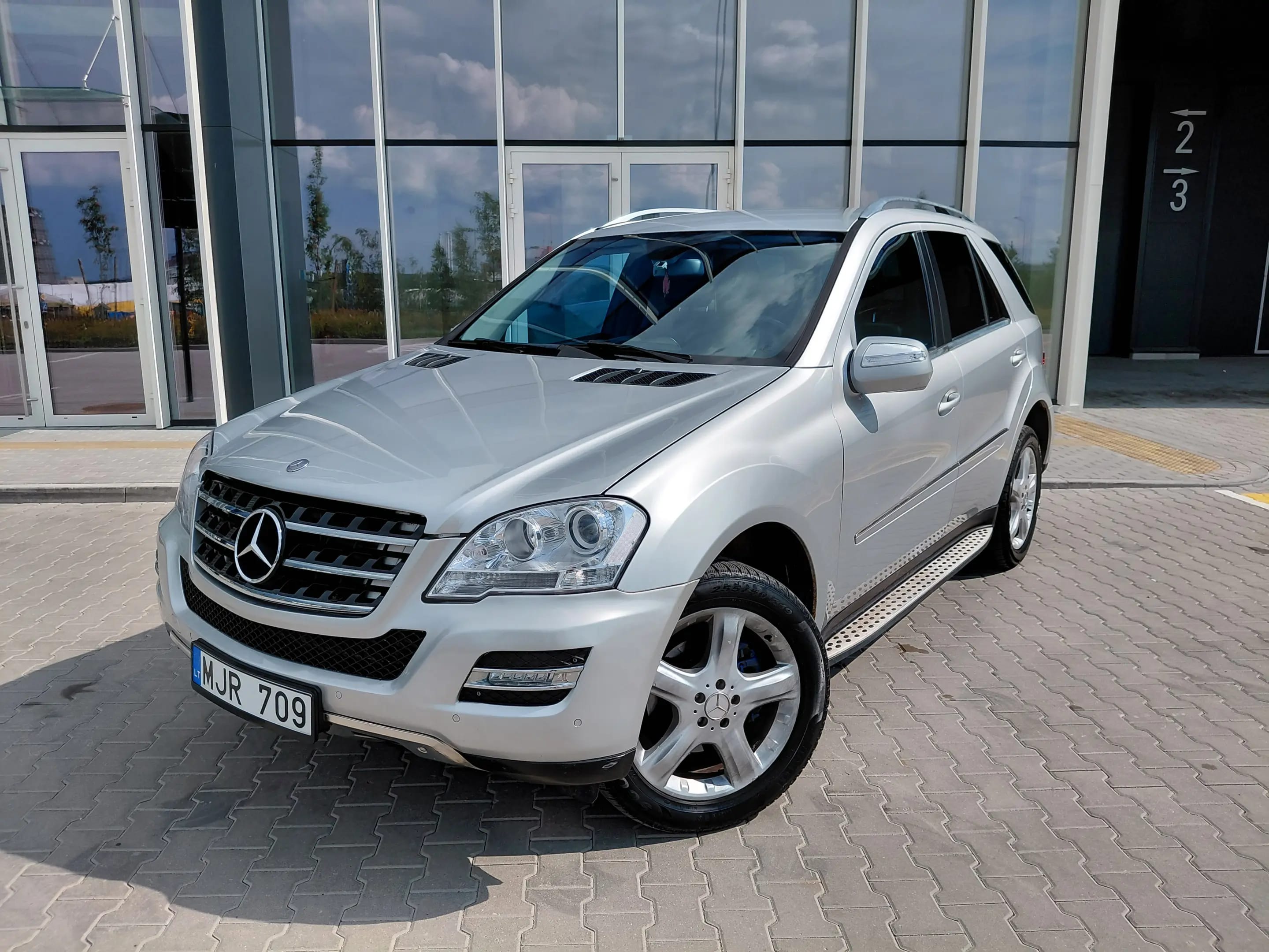 Mercedes-Benz ML 350