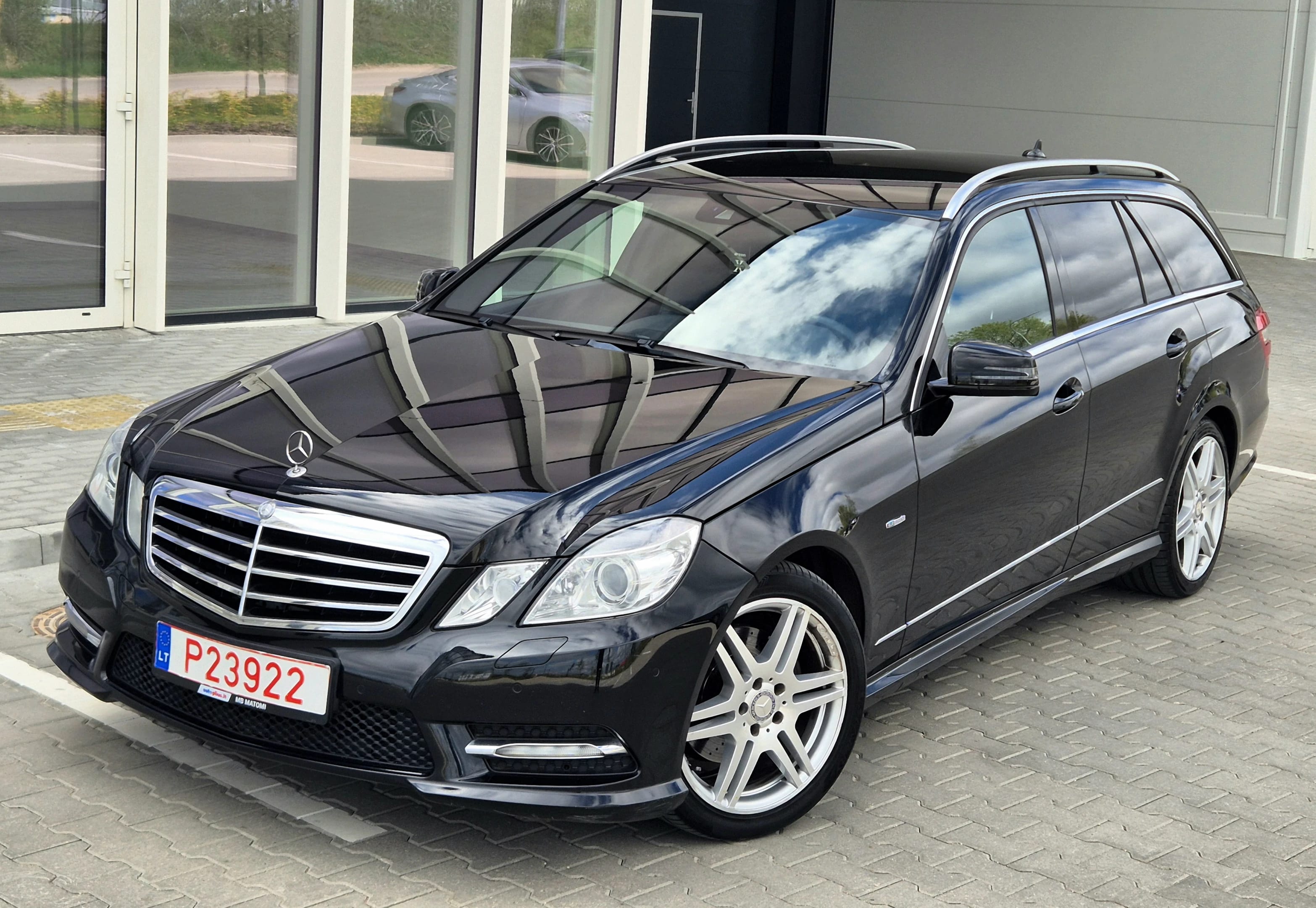 Mercedes-Benz E 220