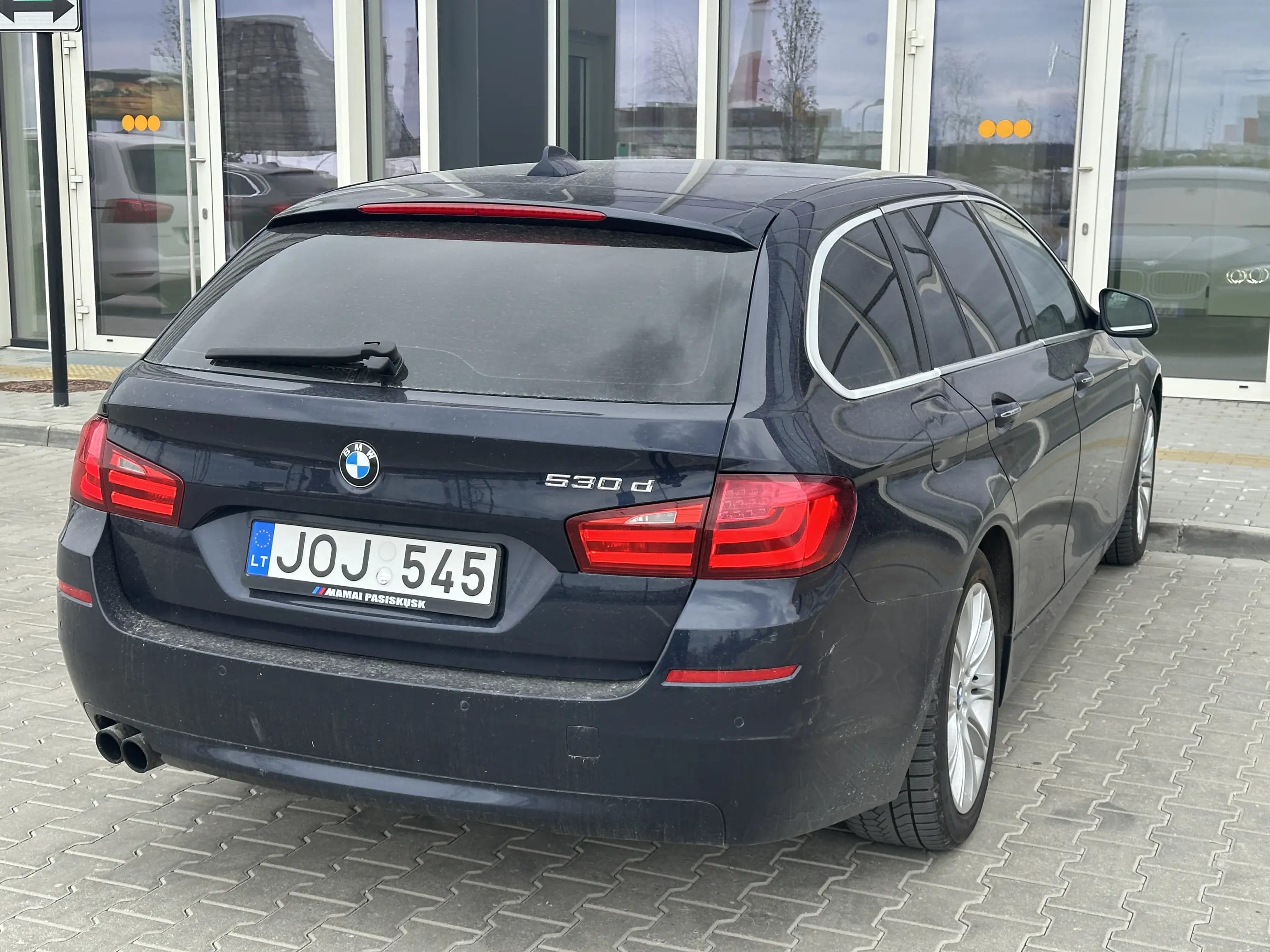 BMW 530