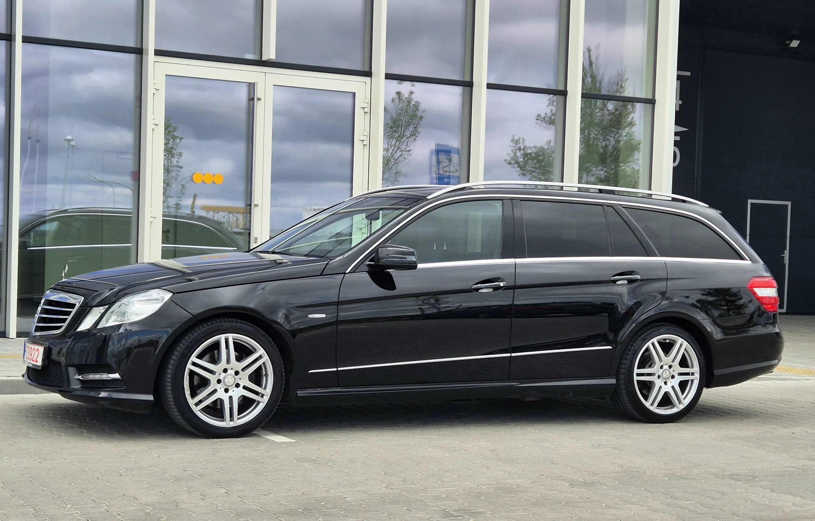 Mercedes-Benz E 220
