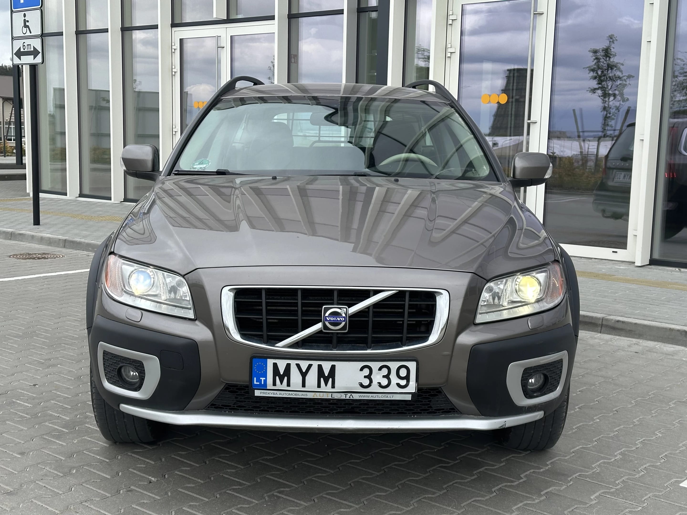 Volvo XC70