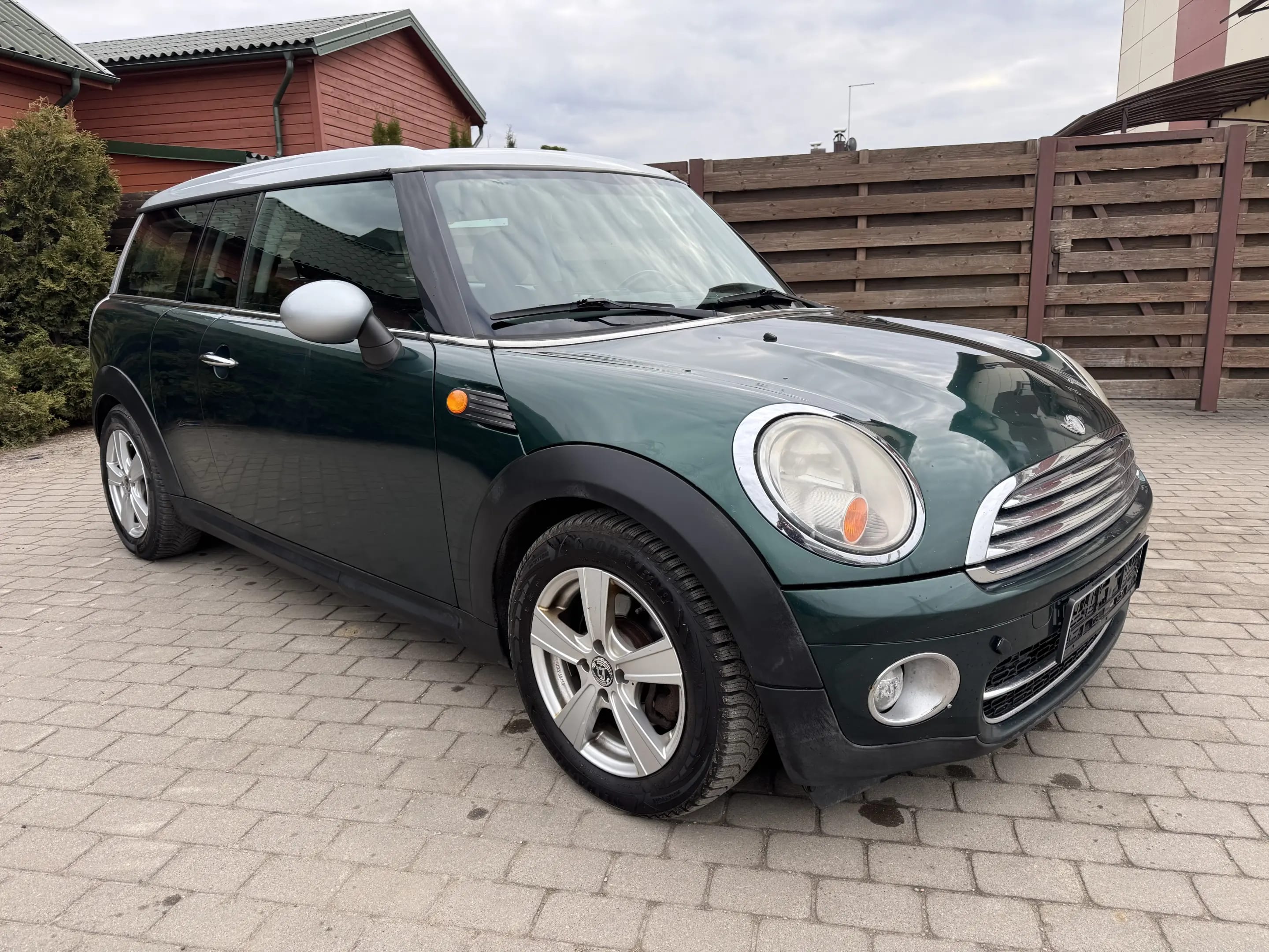 MINI Cooper Clubman