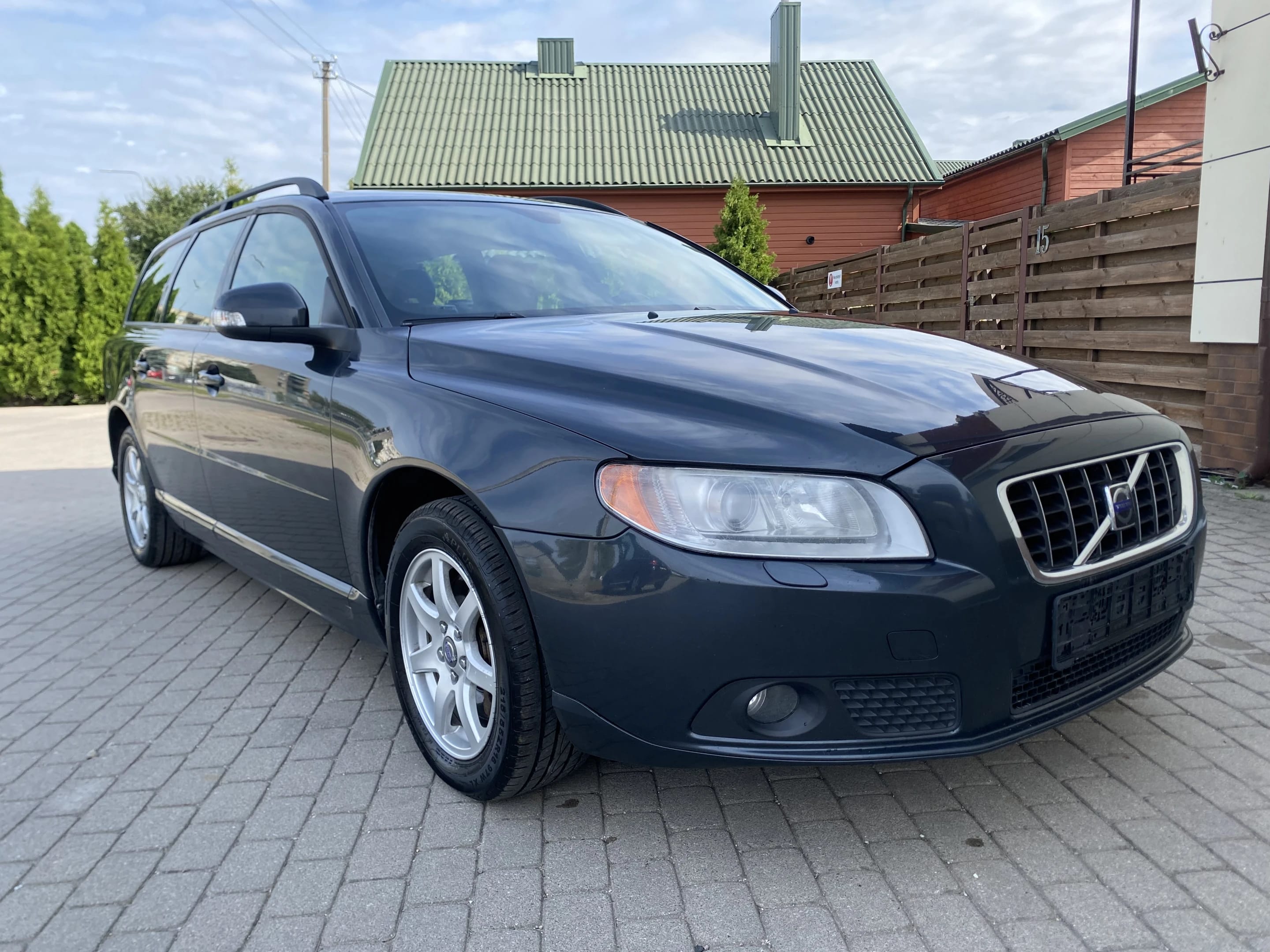 Volvo V70