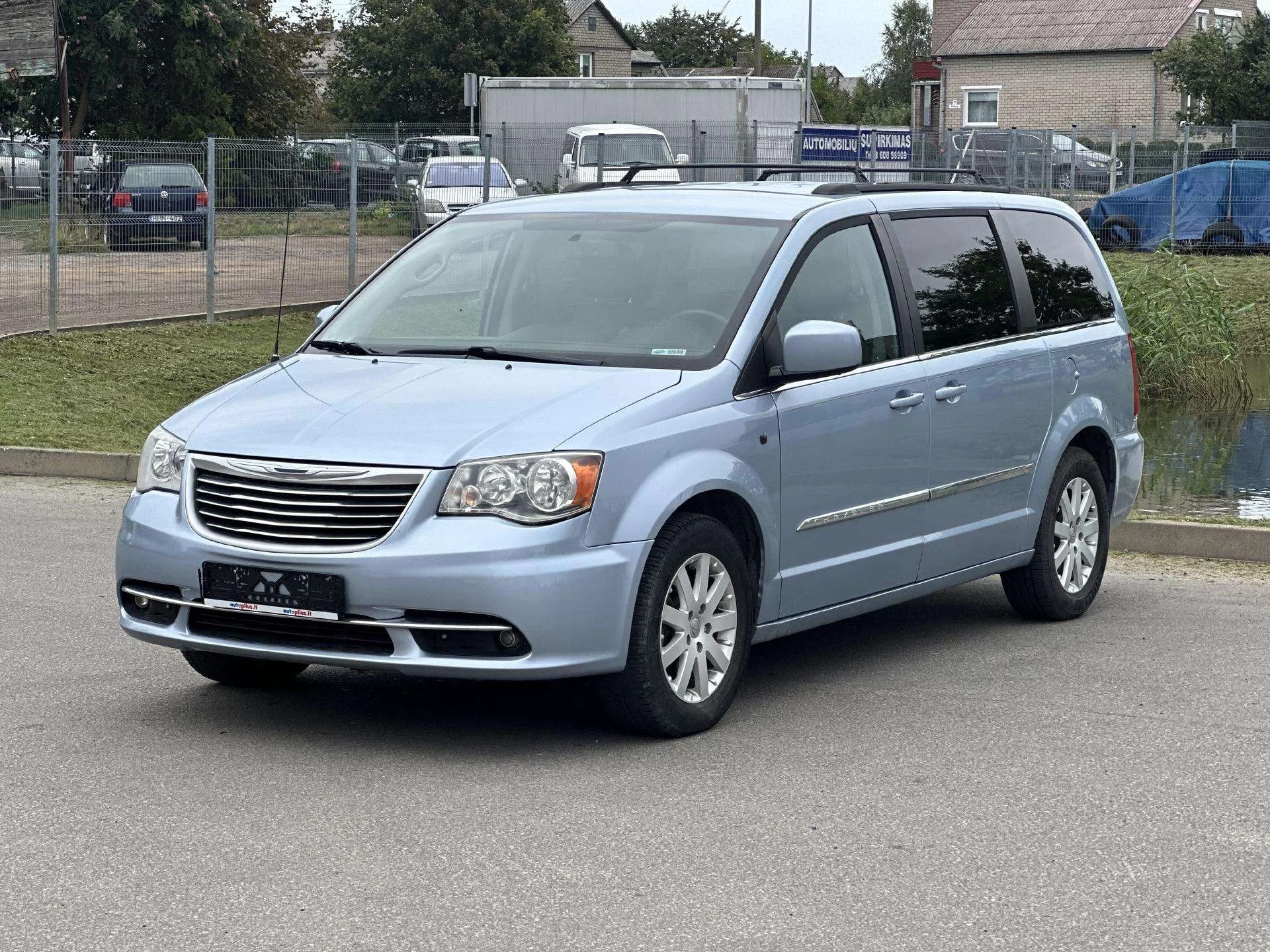 Chrysler TOWN & COUNTRY