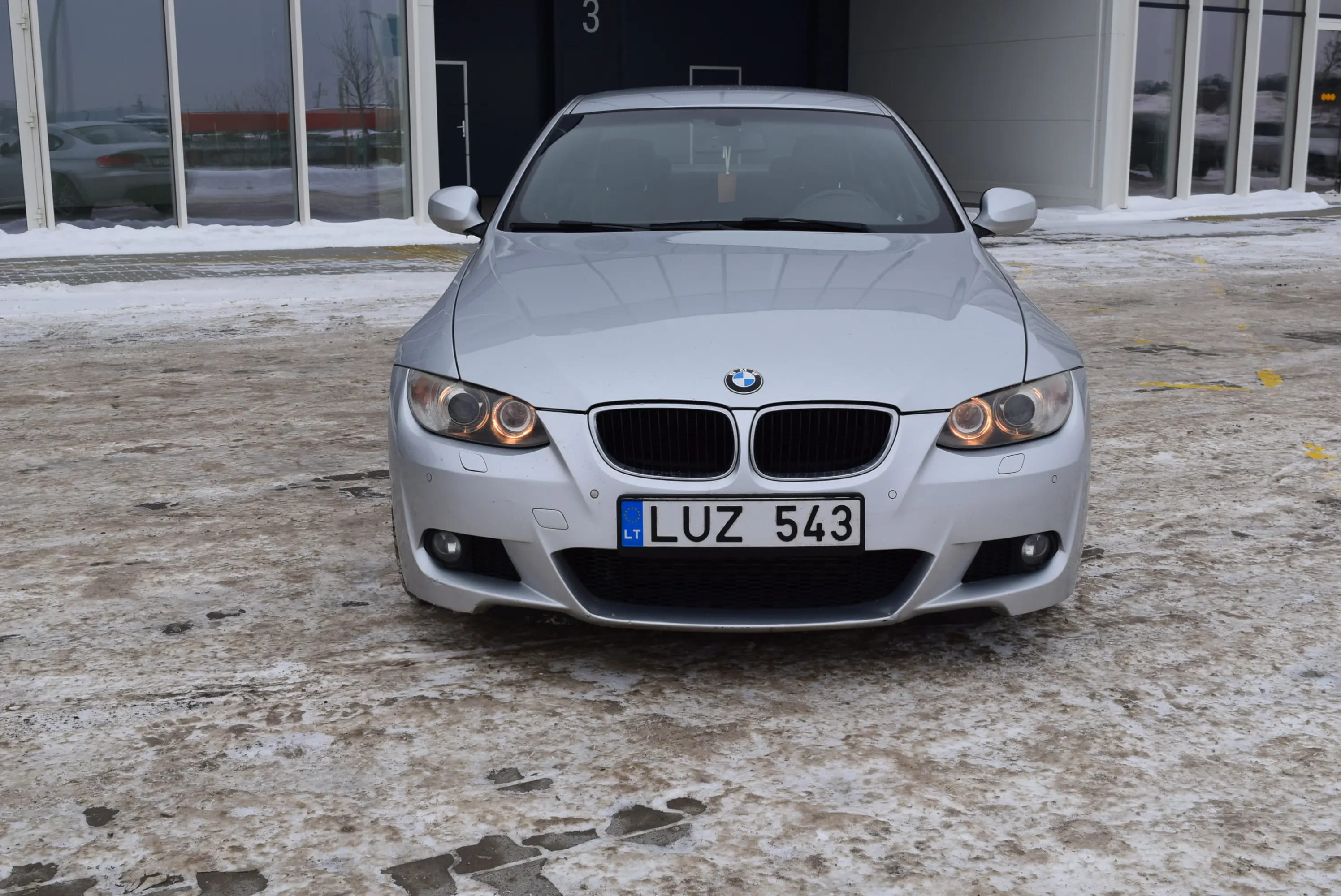 BMW 320
