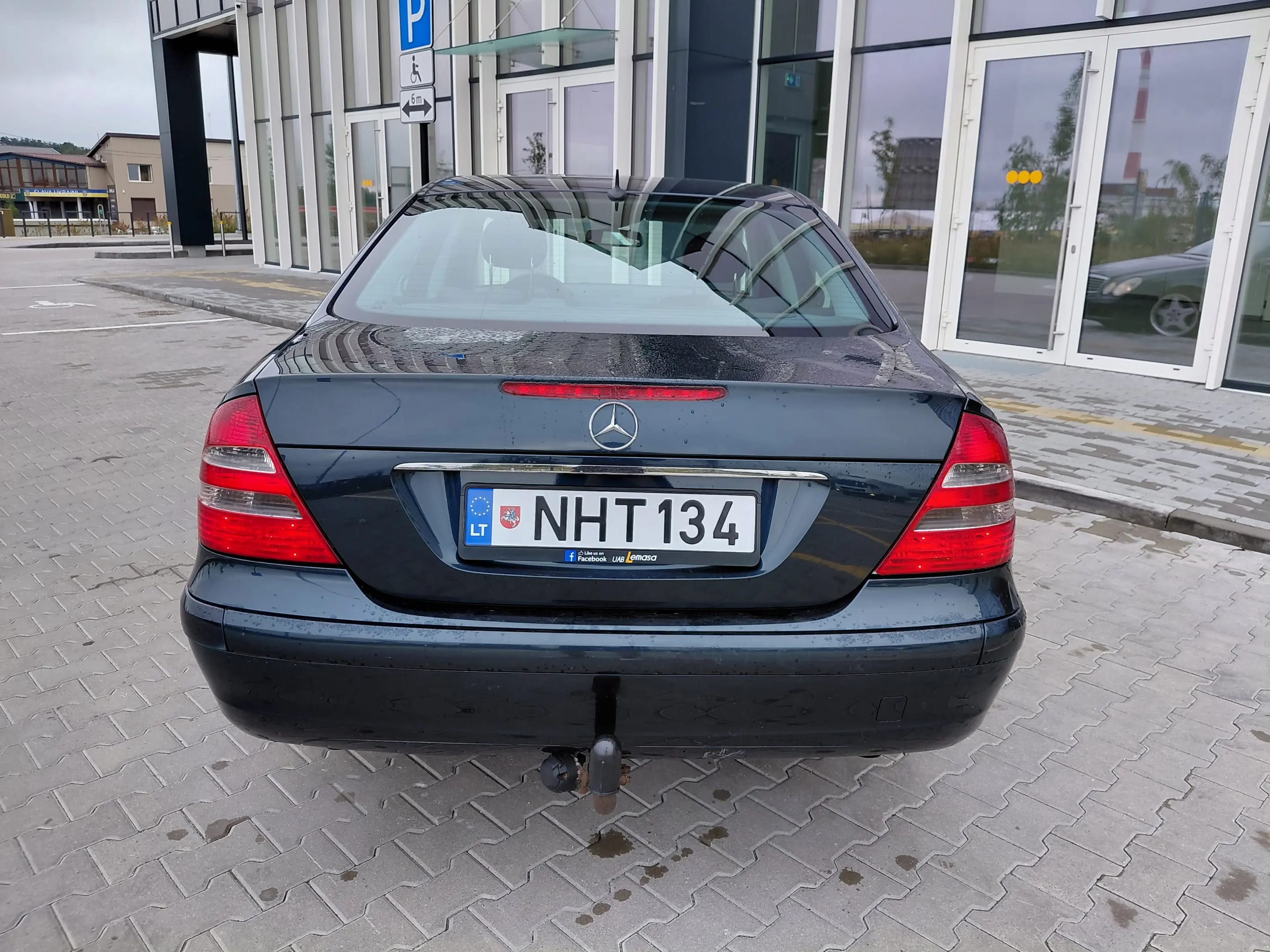 Mercedes-Benz E 280