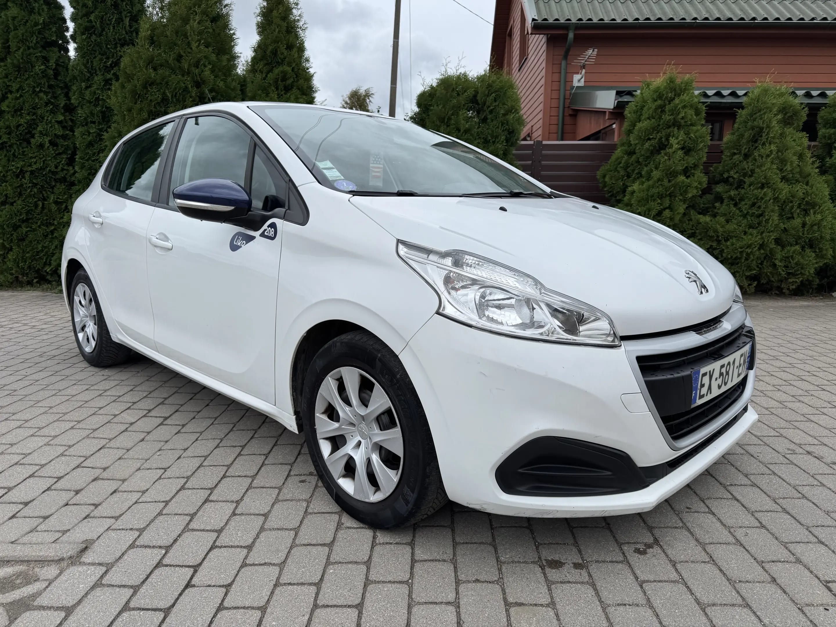 Peugeot 208