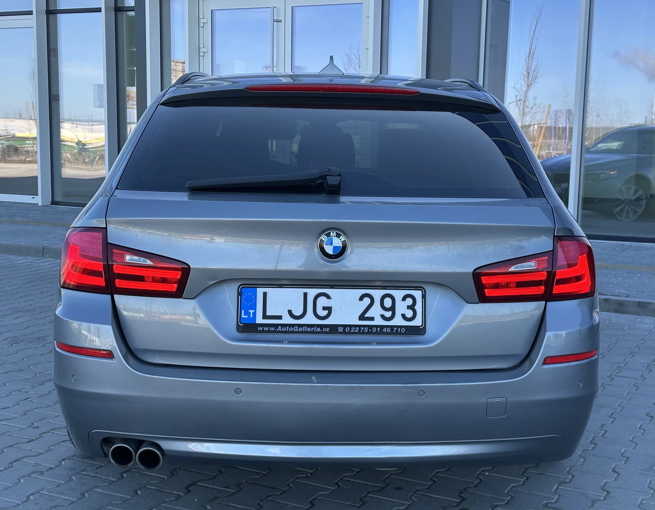 BMW 525