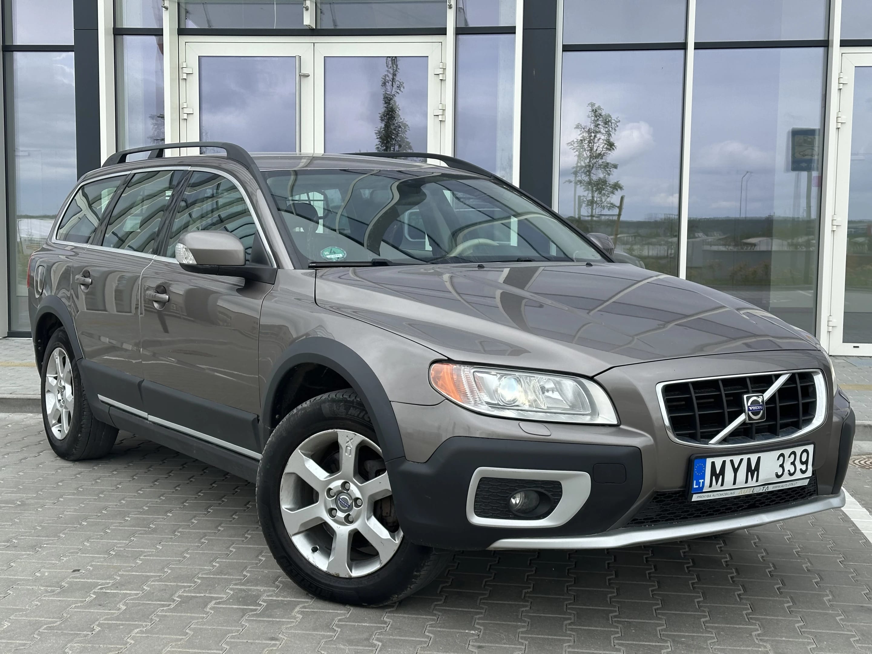 Volvo XC70