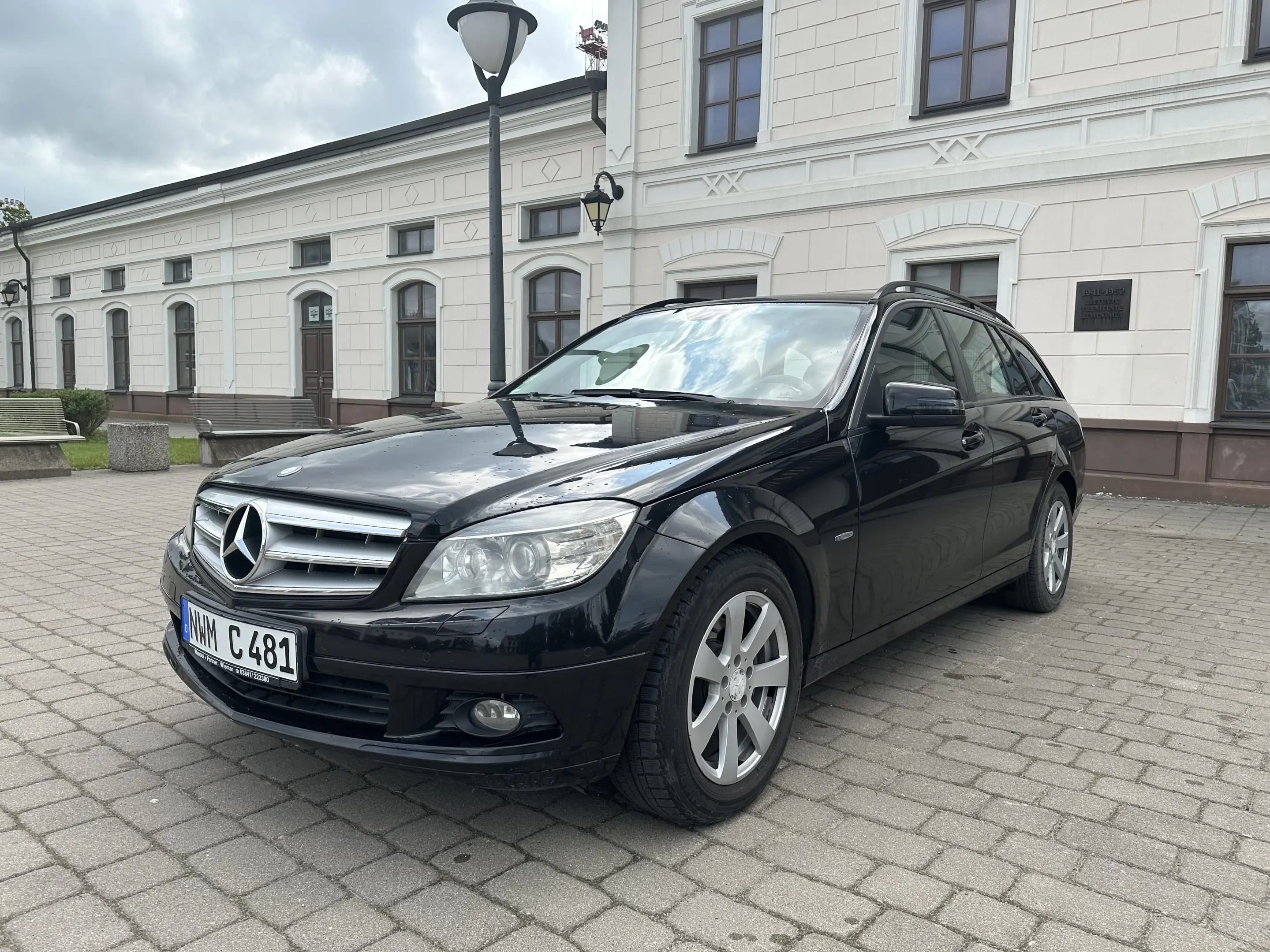 Mercedes-Benz C 220