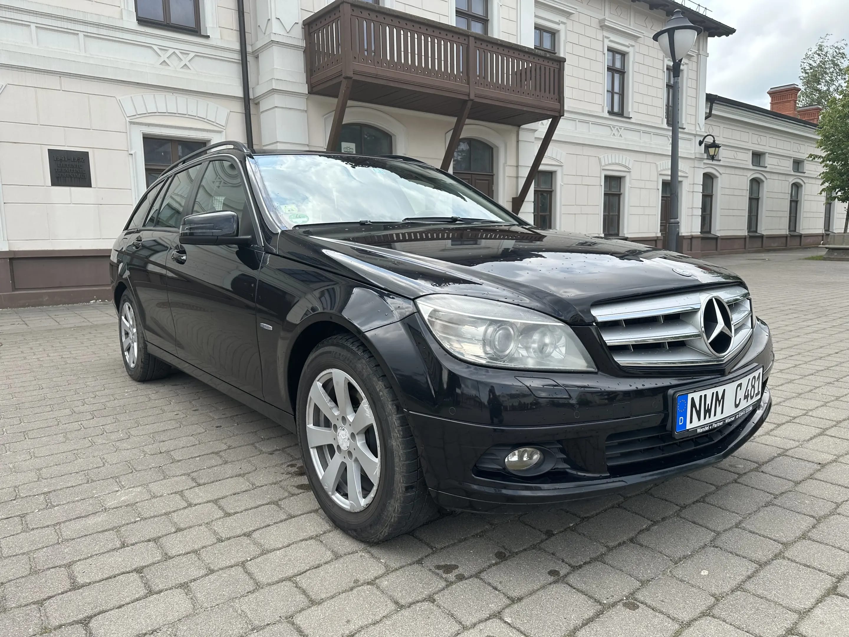 Mercedes-Benz C 220