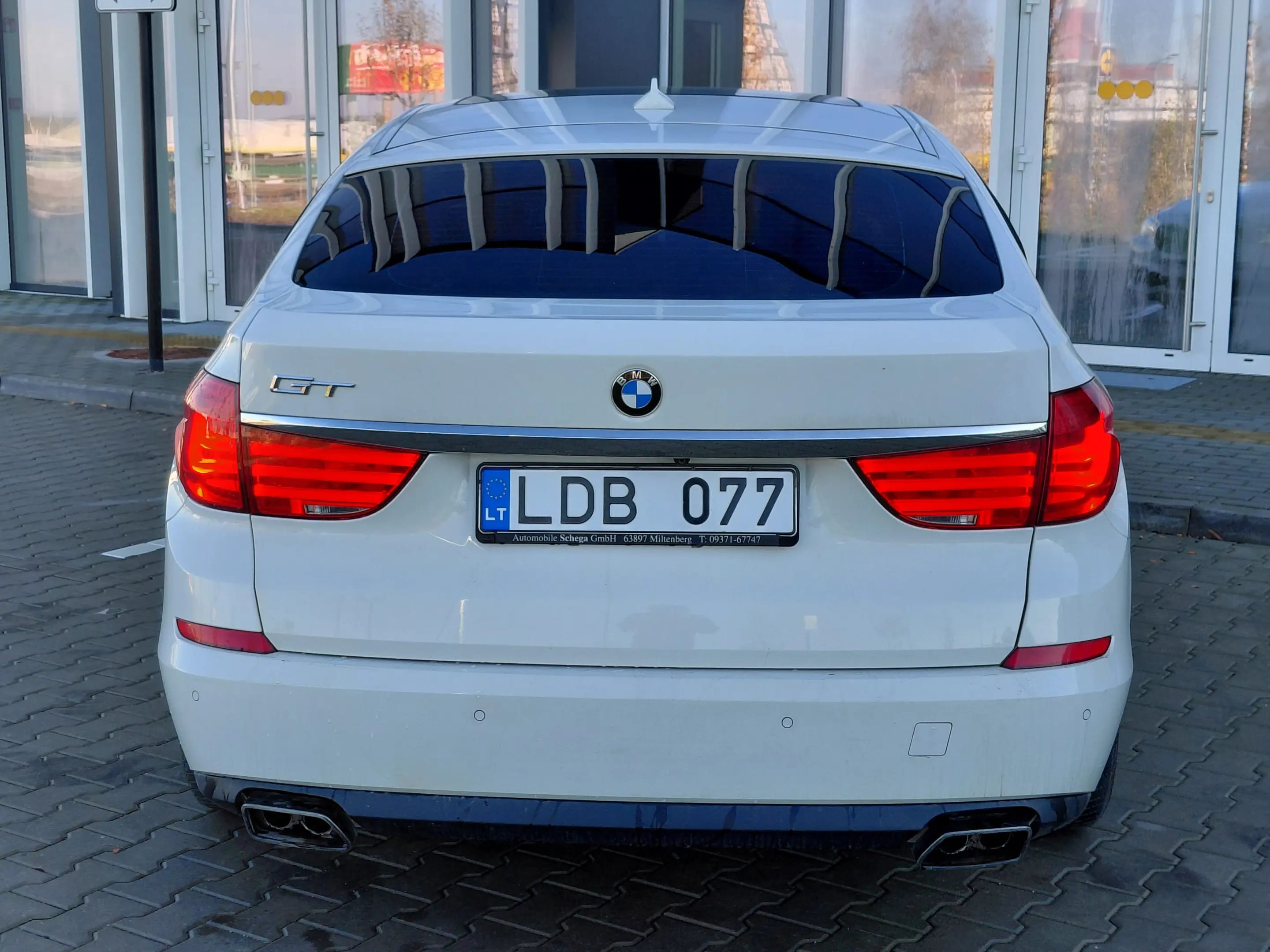 BMW 530