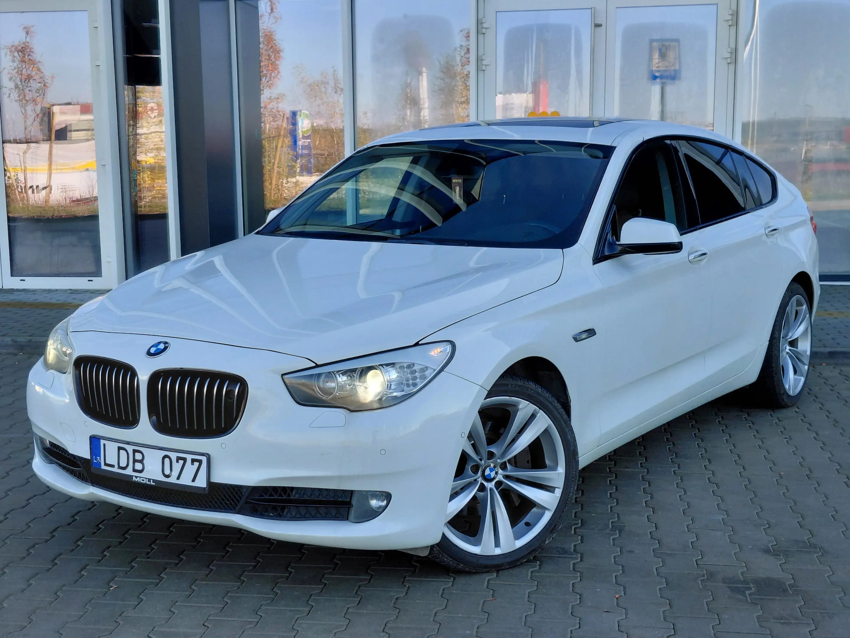 BMW 530