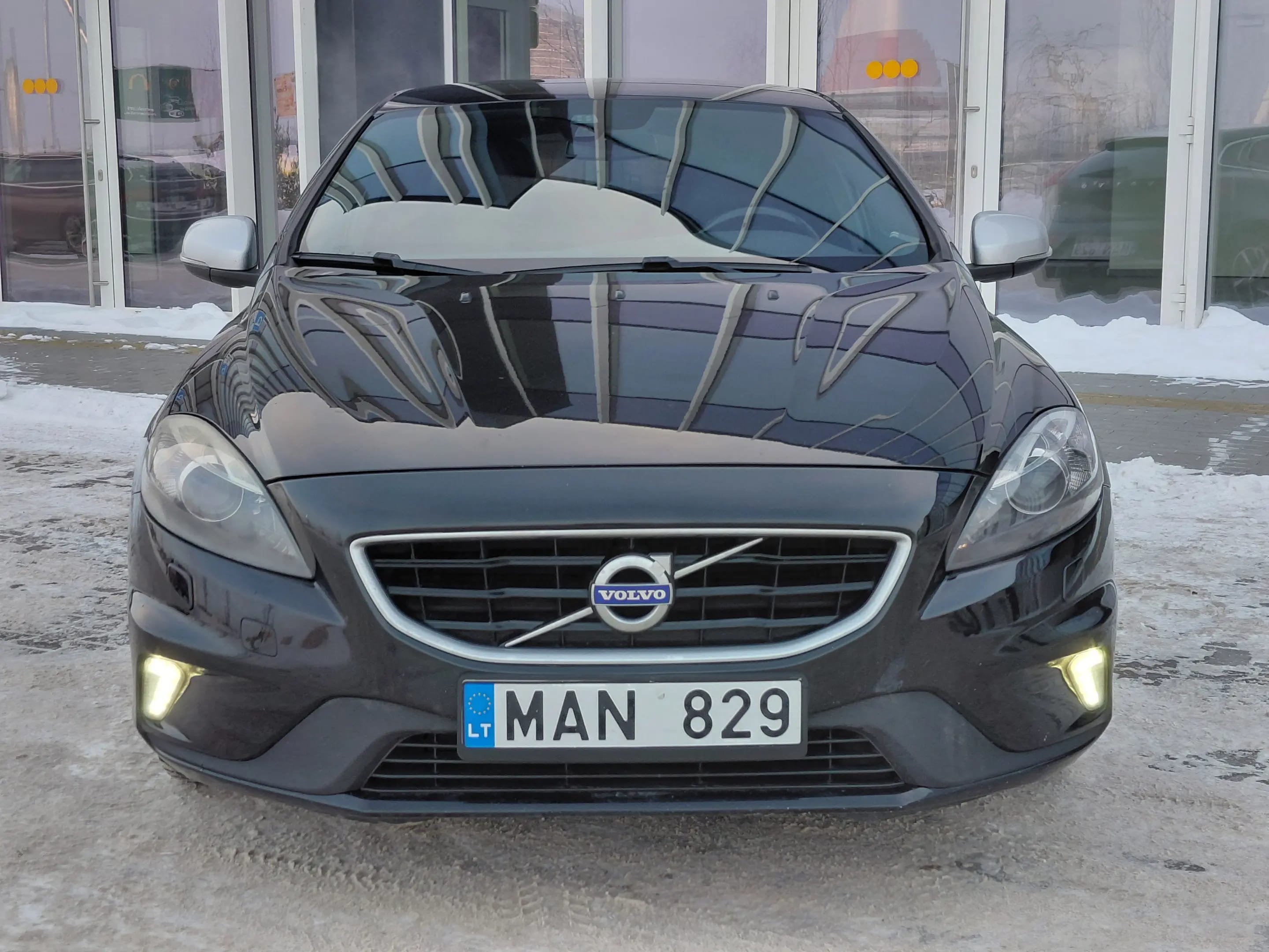 Volvo V40