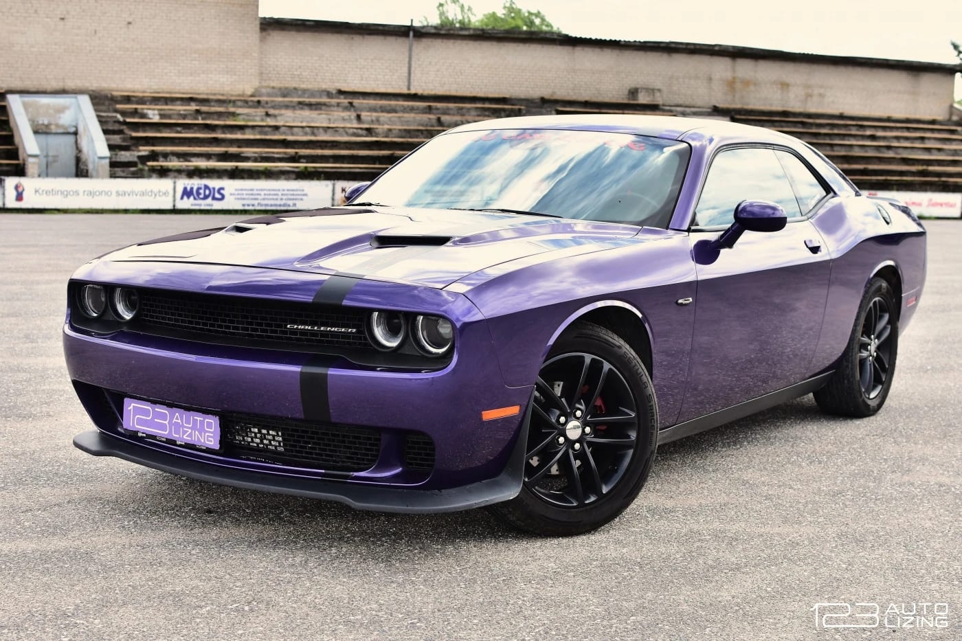 Dodge Challenger