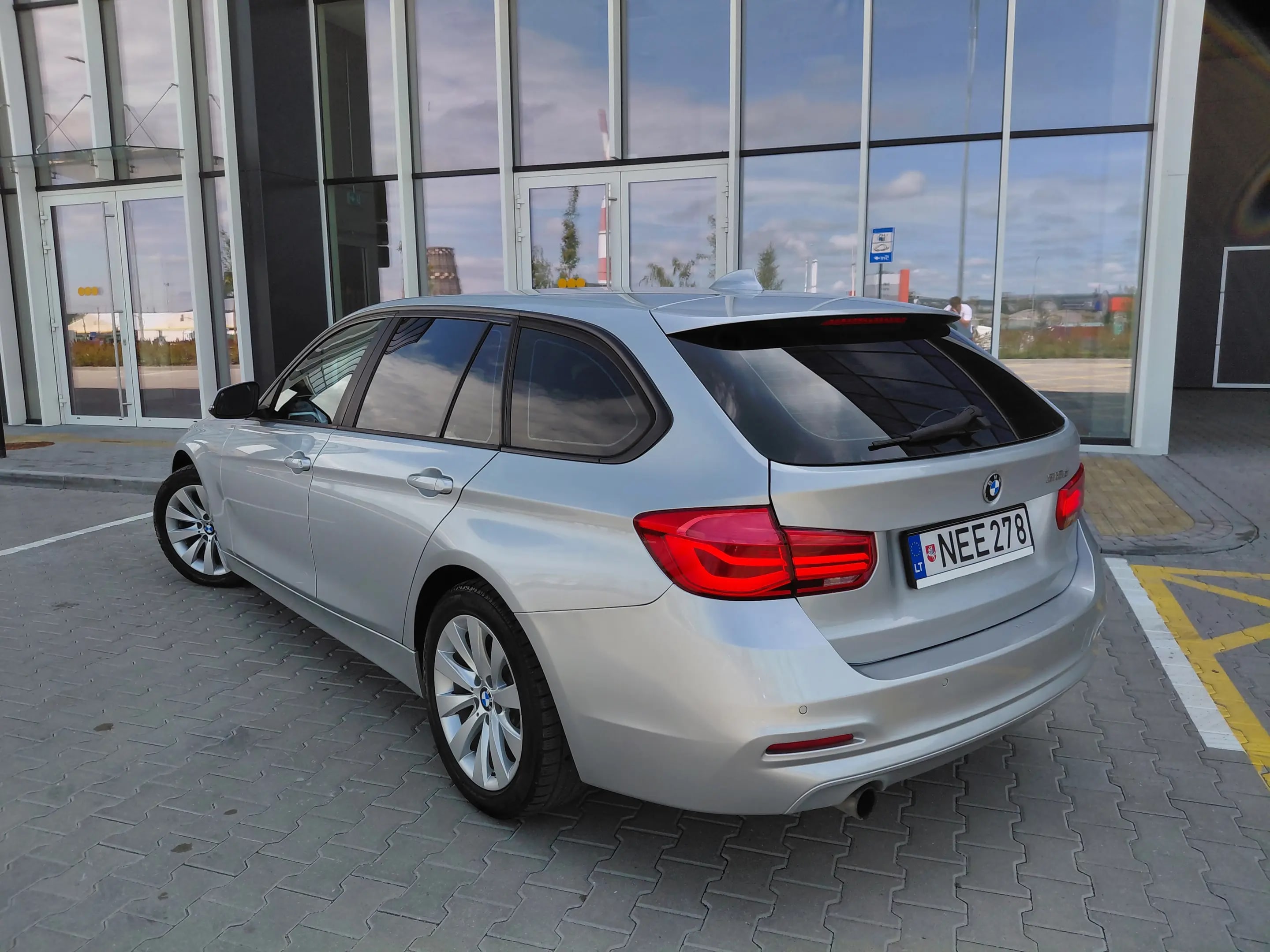 BMW 318