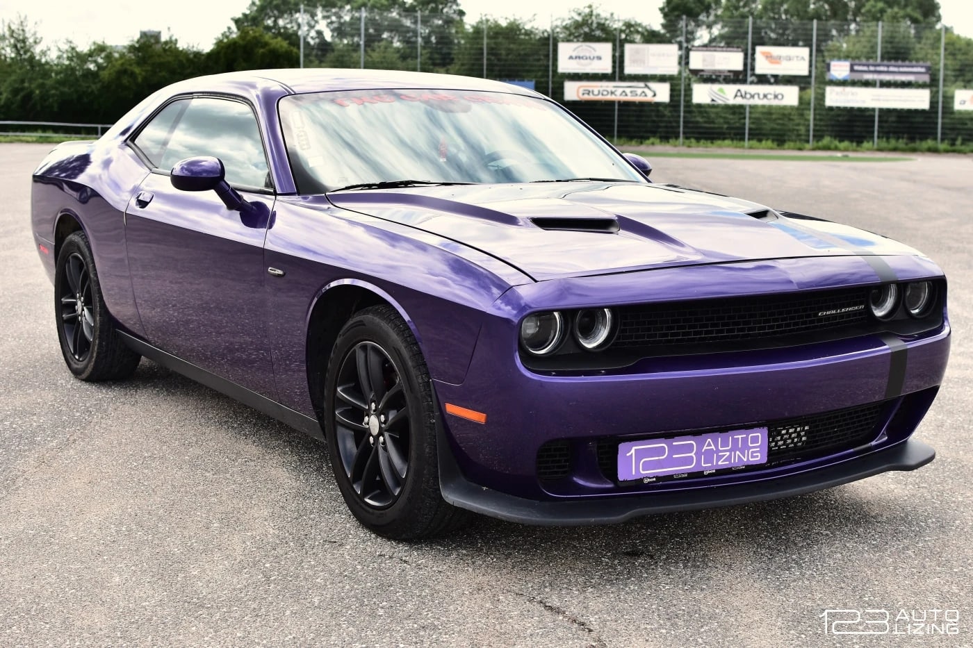 Dodge Challenger