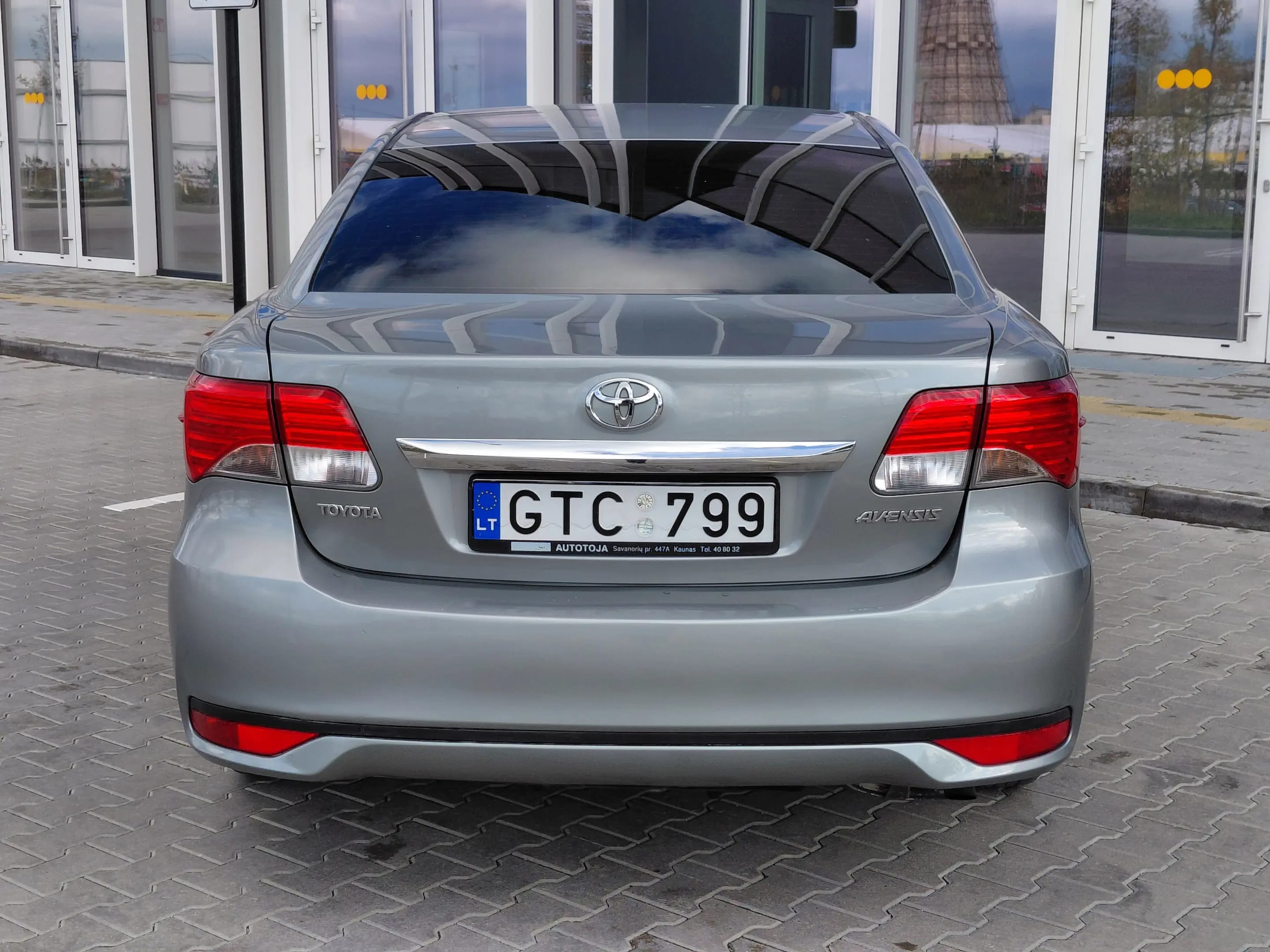Toyota Avensis