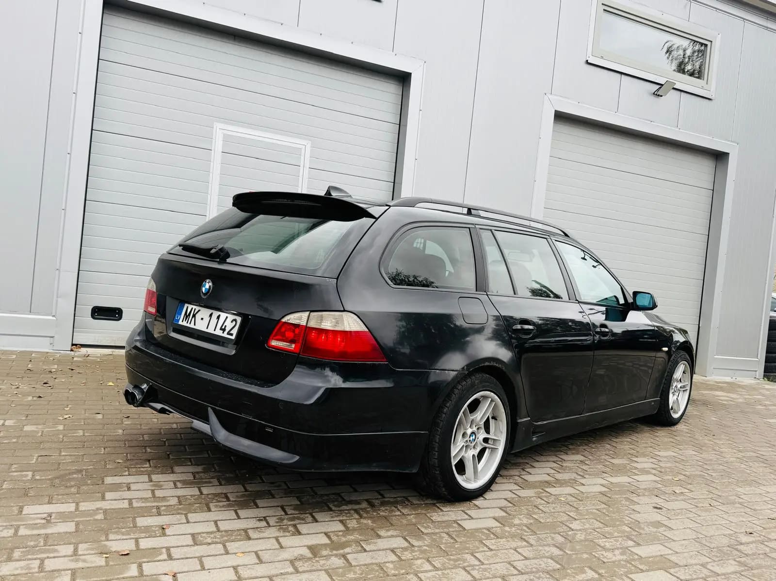 BMW 530