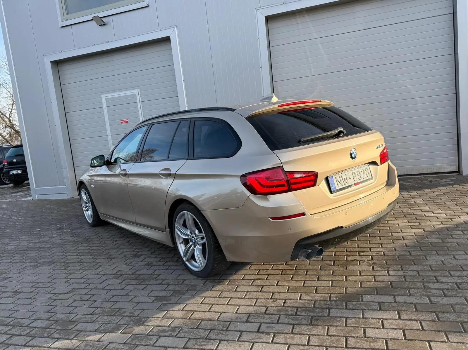 BMW 530