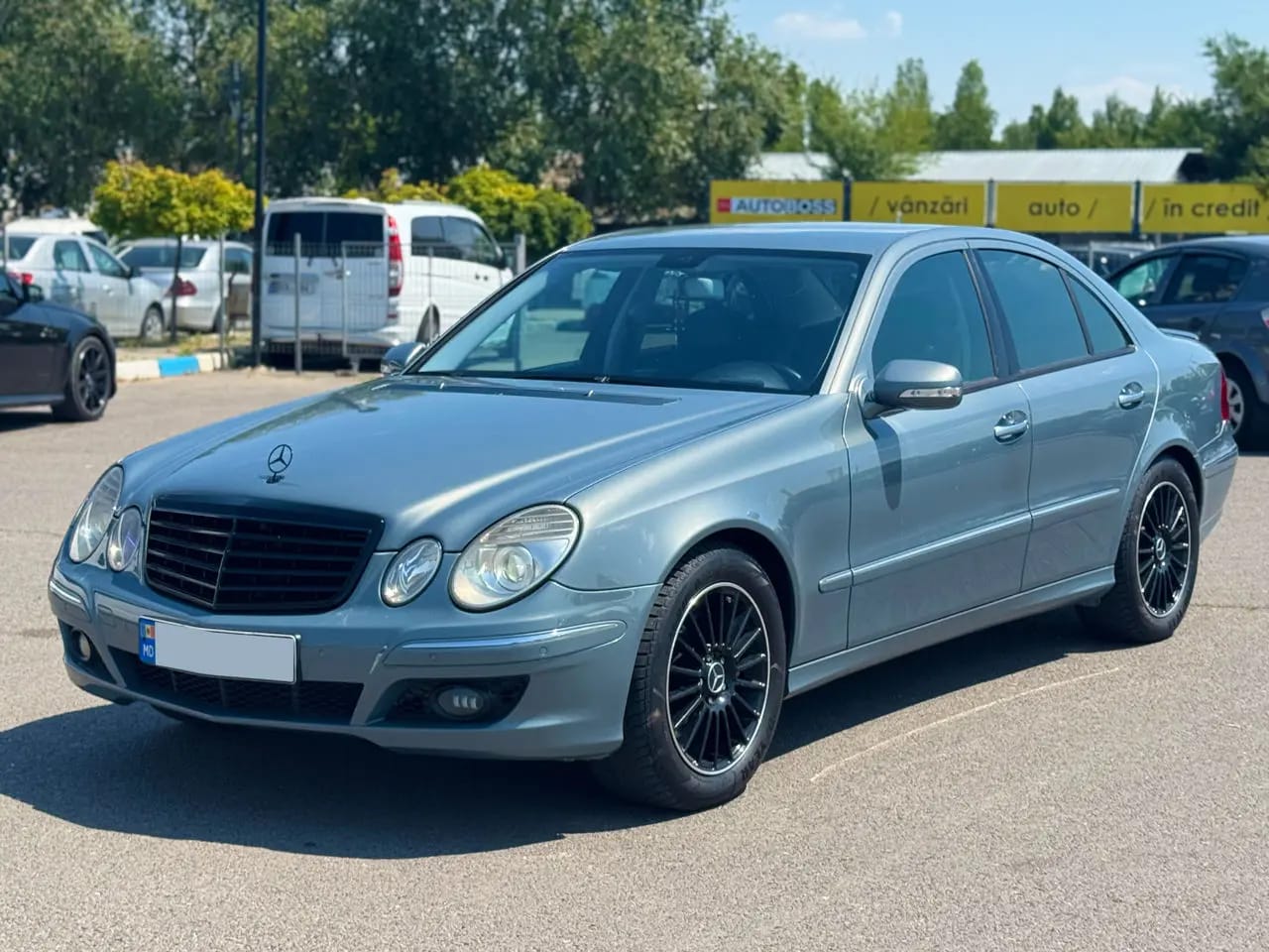 Mercedes-Benz E 200