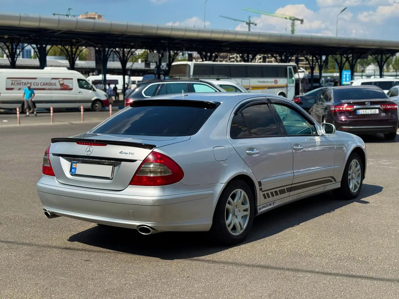 Mercedes-Benz E 320
