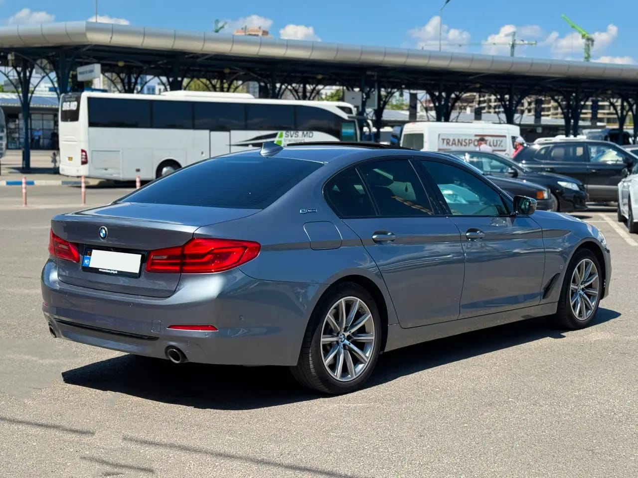 BMW 518