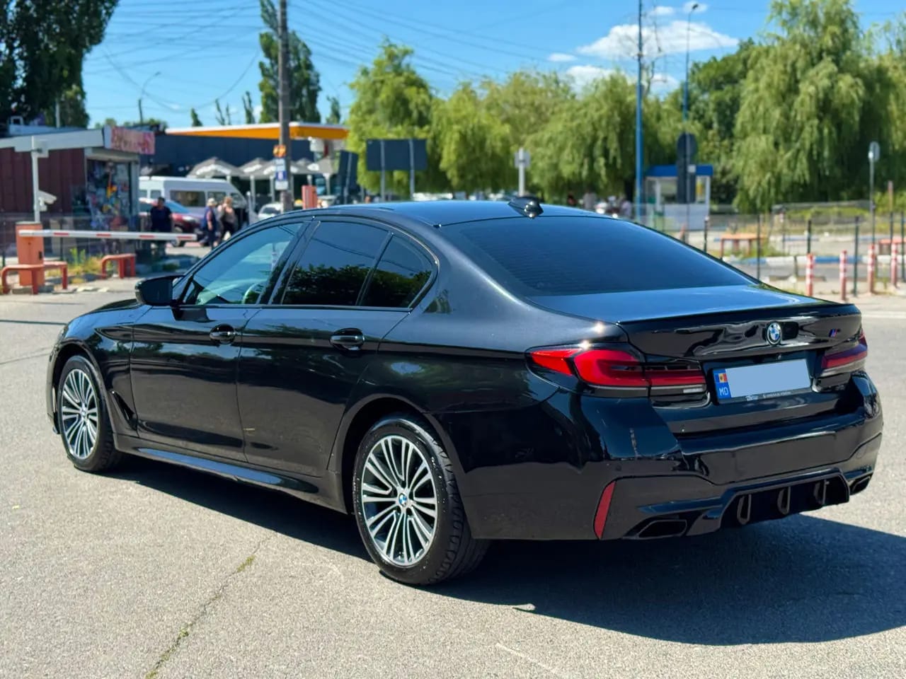 BMW 528