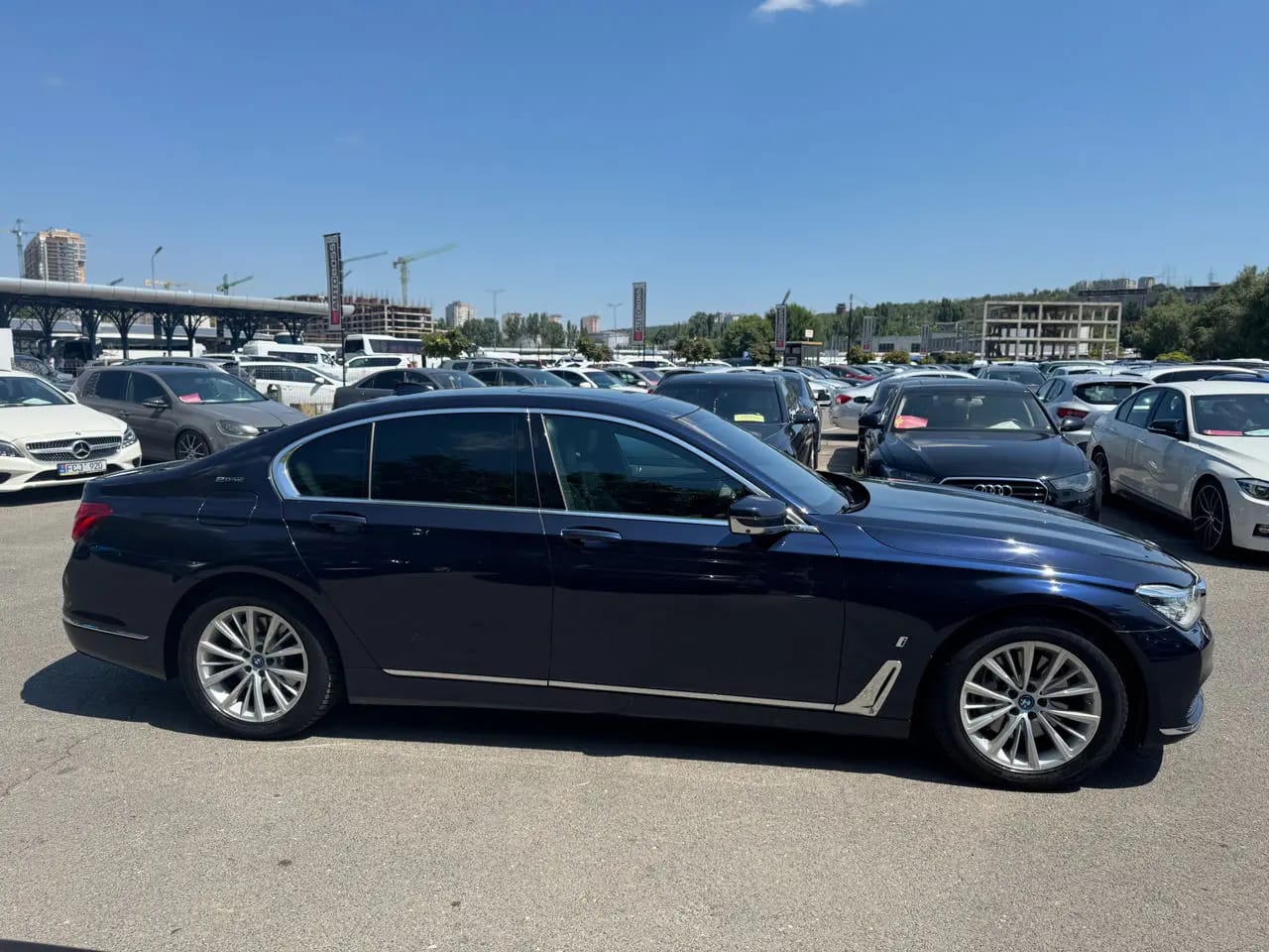 BMW 750