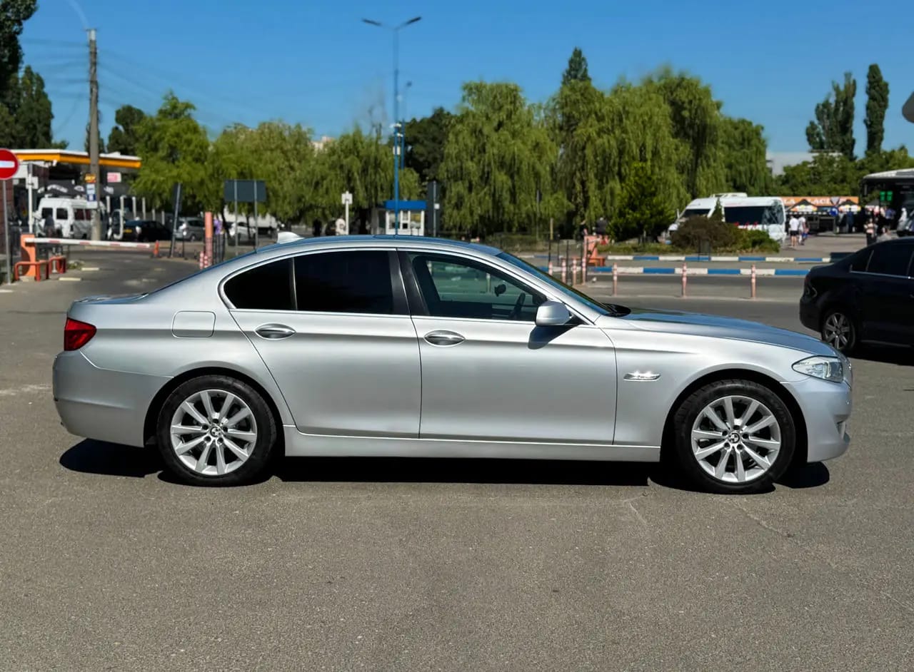 BMW 550