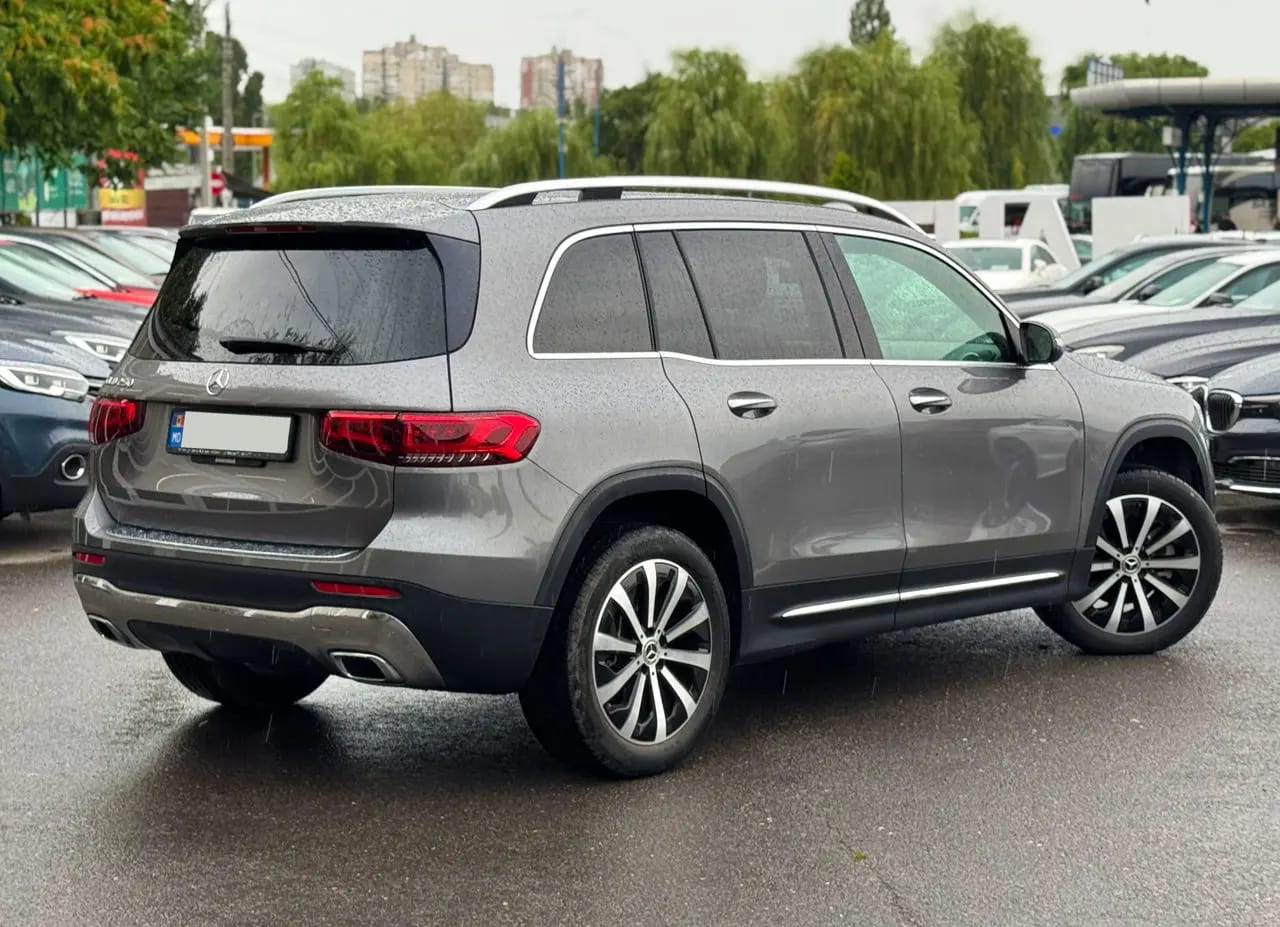 Mercedes-Benz GLB 200