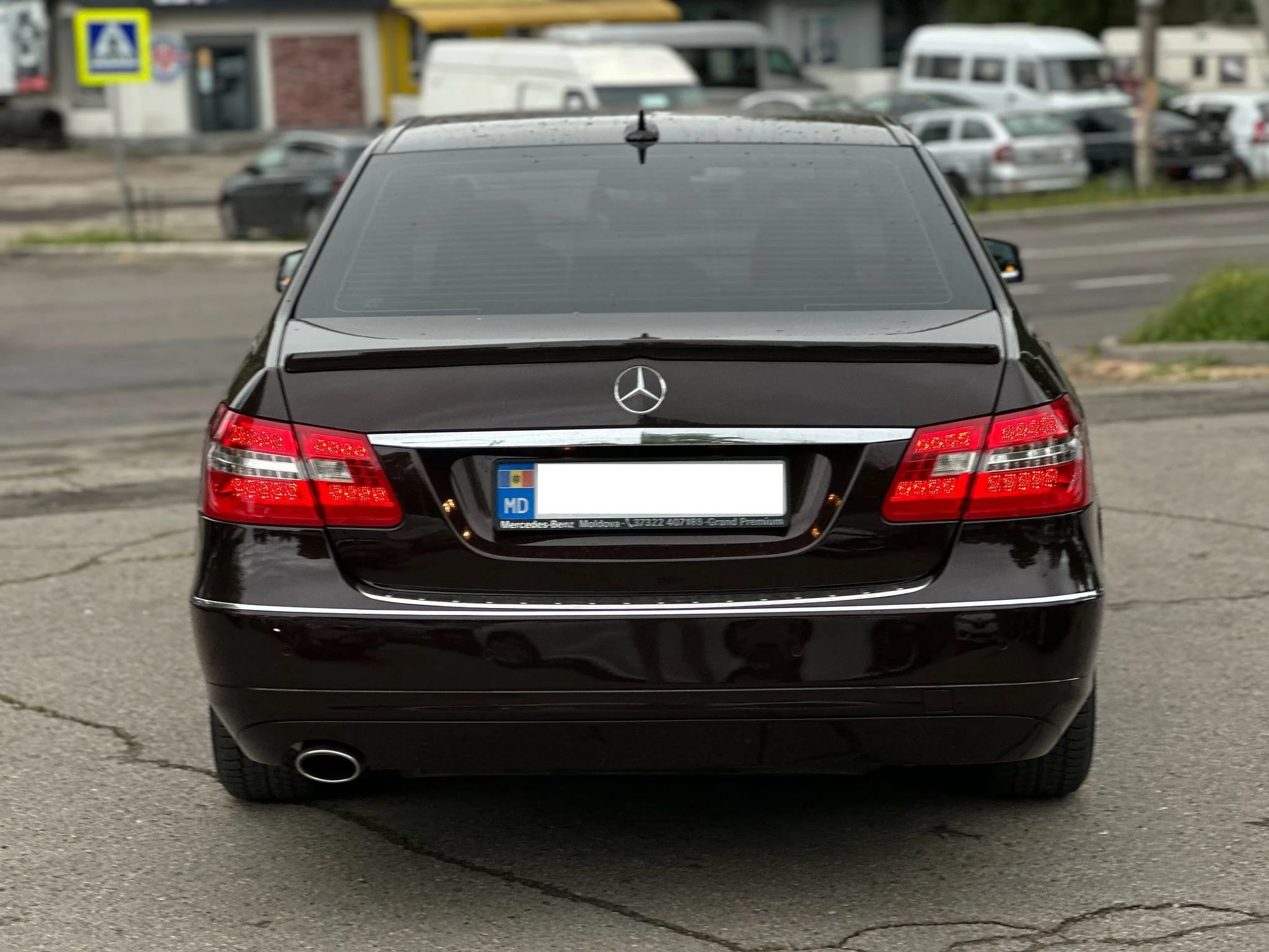 Mercedes-Benz E 200