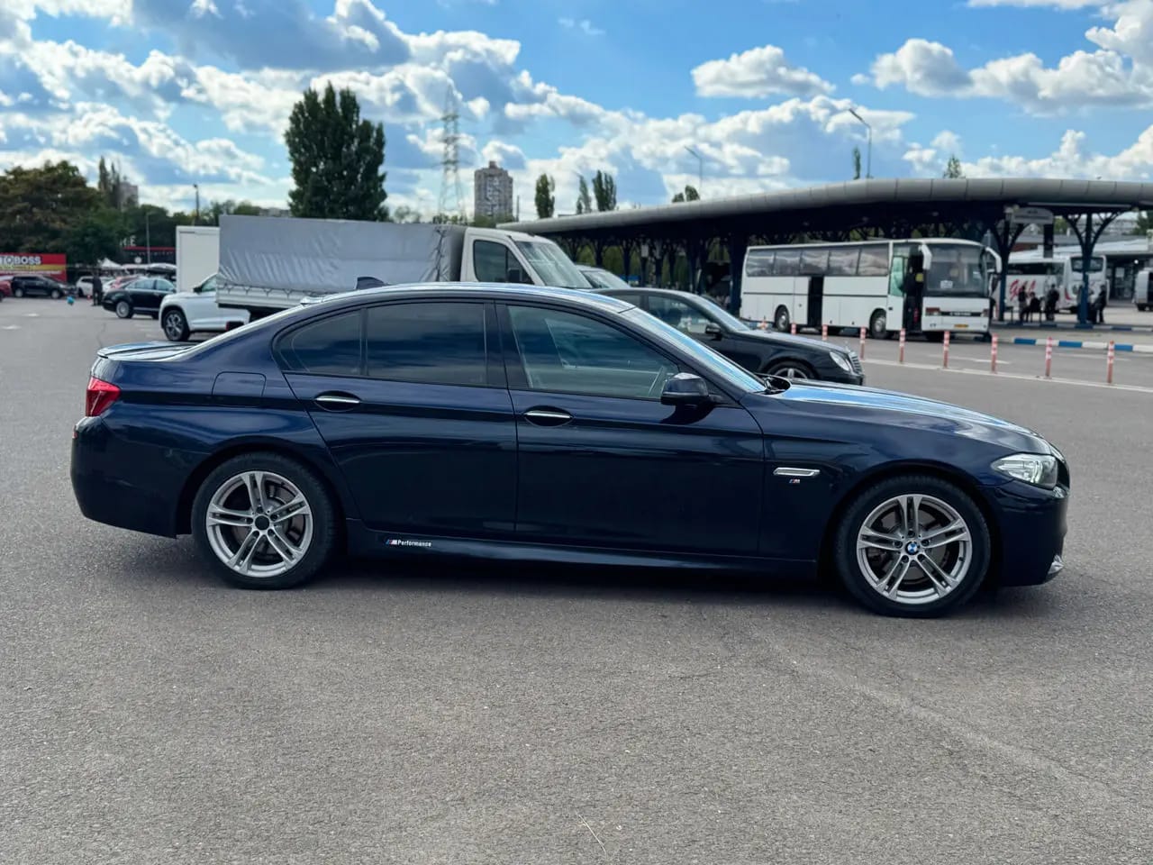BMW 525