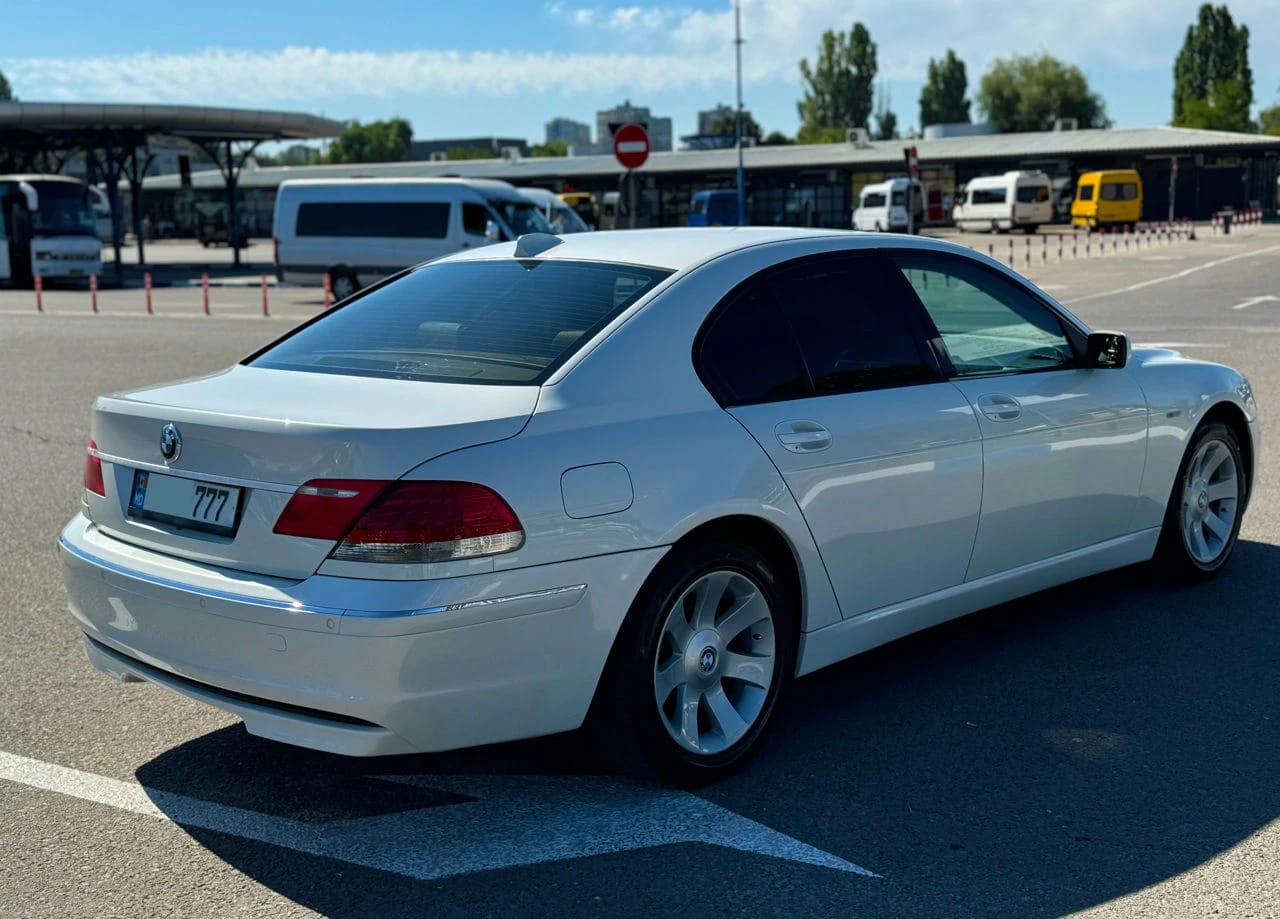 BMW 730