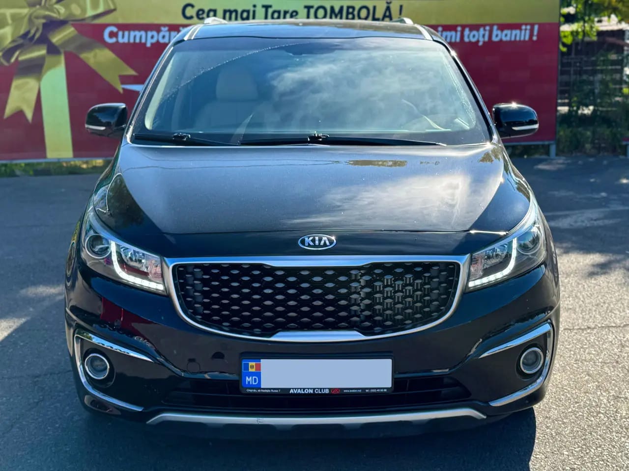 Kia Carnival