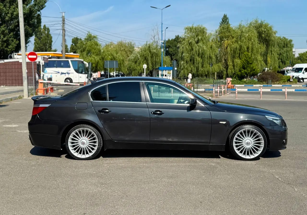 BMW 520