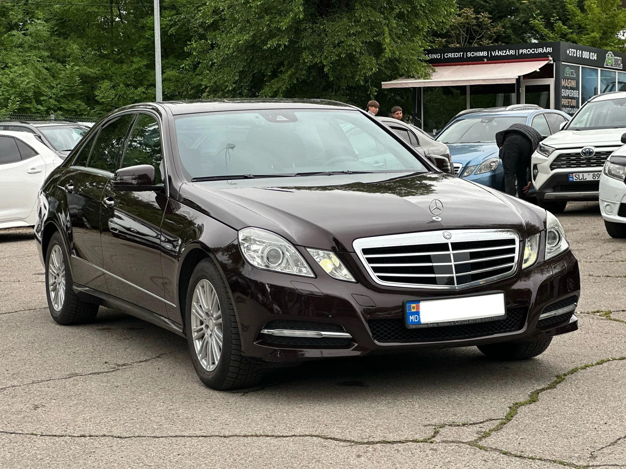 Mercedes-Benz E 200