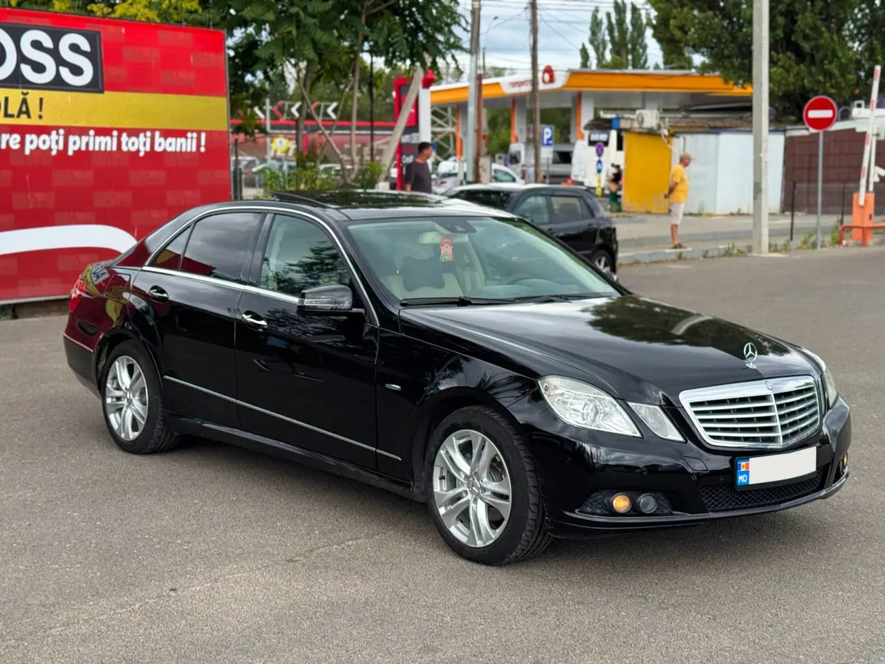 Mercedes-Benz E 320