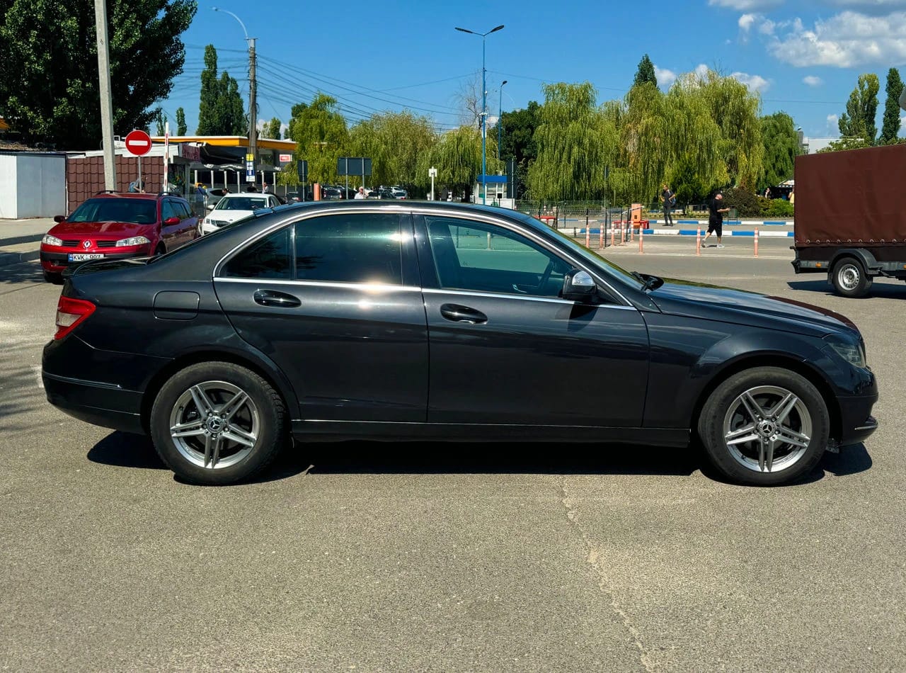 Mercedes-Benz C 180