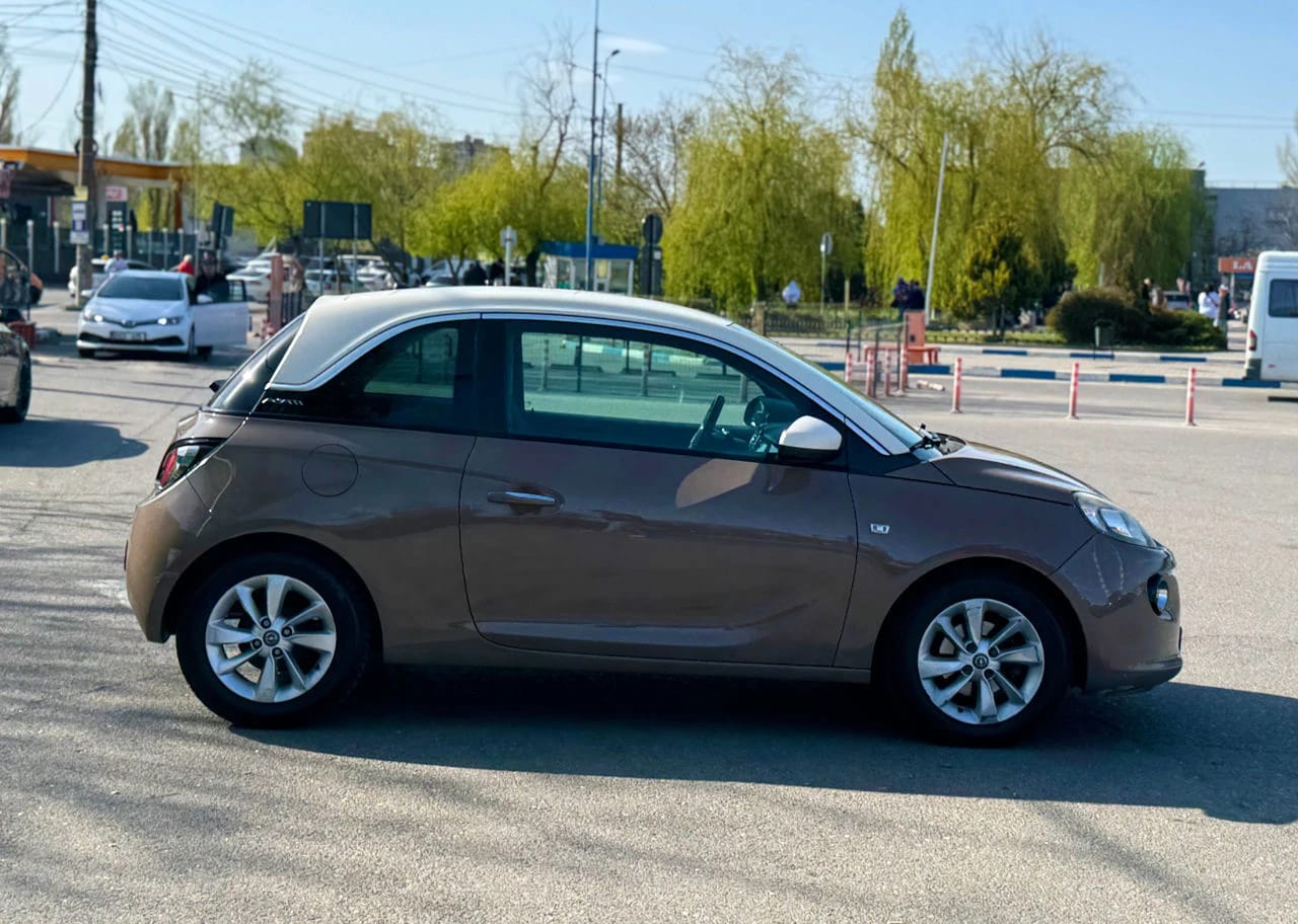 Opel Adam