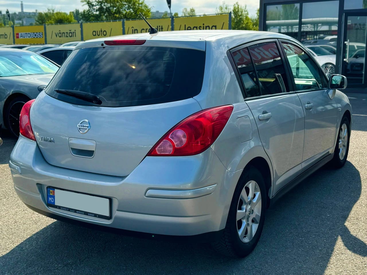 Nissan Tiida